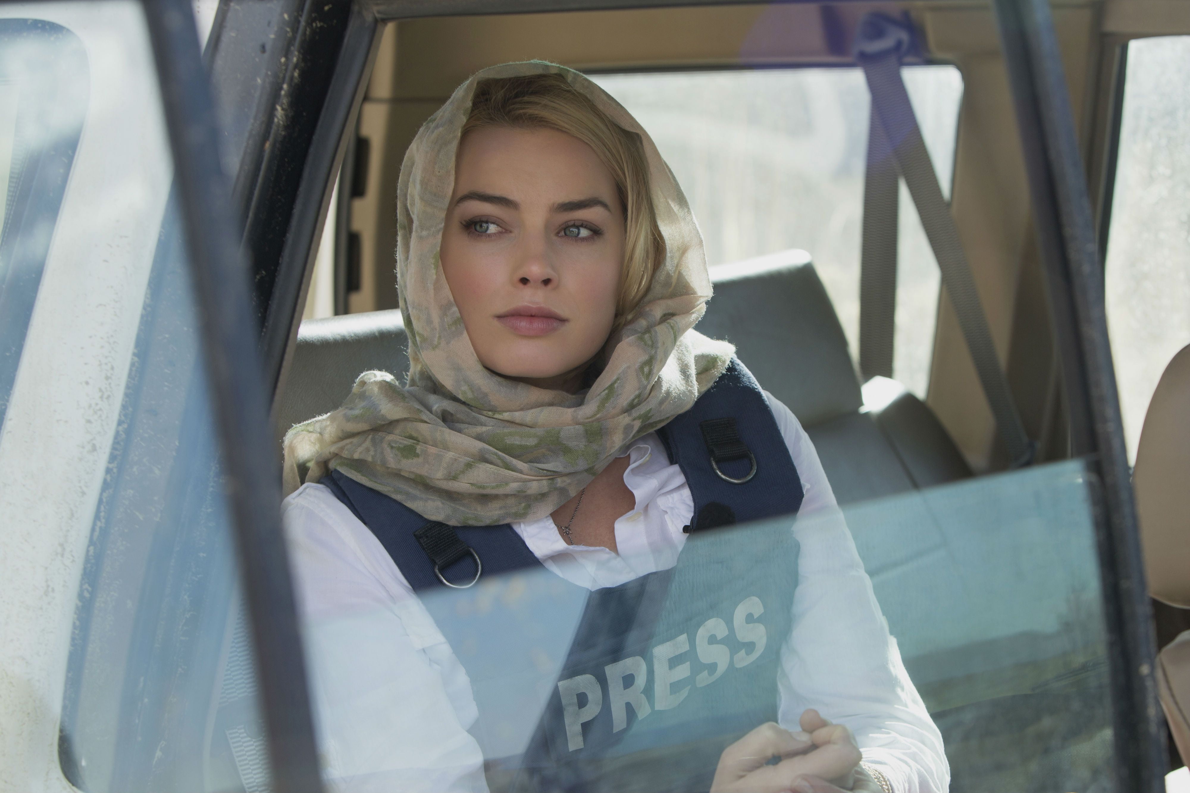 Margot Robbie, Blonde, Movie, Whiskey Tango Foxtrot, 4K, HD Wallpaper