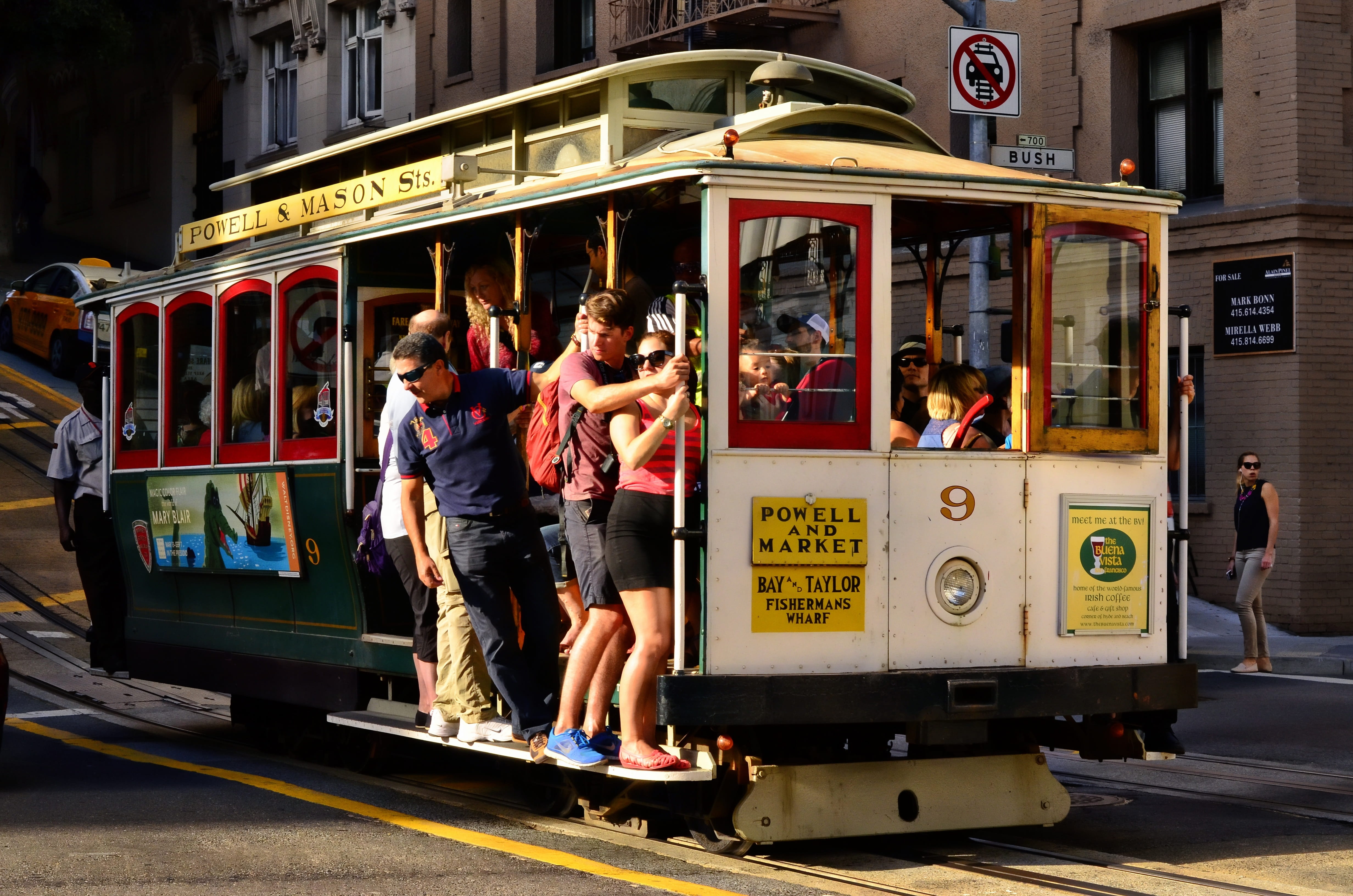 powell market street, cable car, built structure, land vehicle, group of people, track, leisure activity, travel, san francisco, mode of transportation, HD Wallpaper