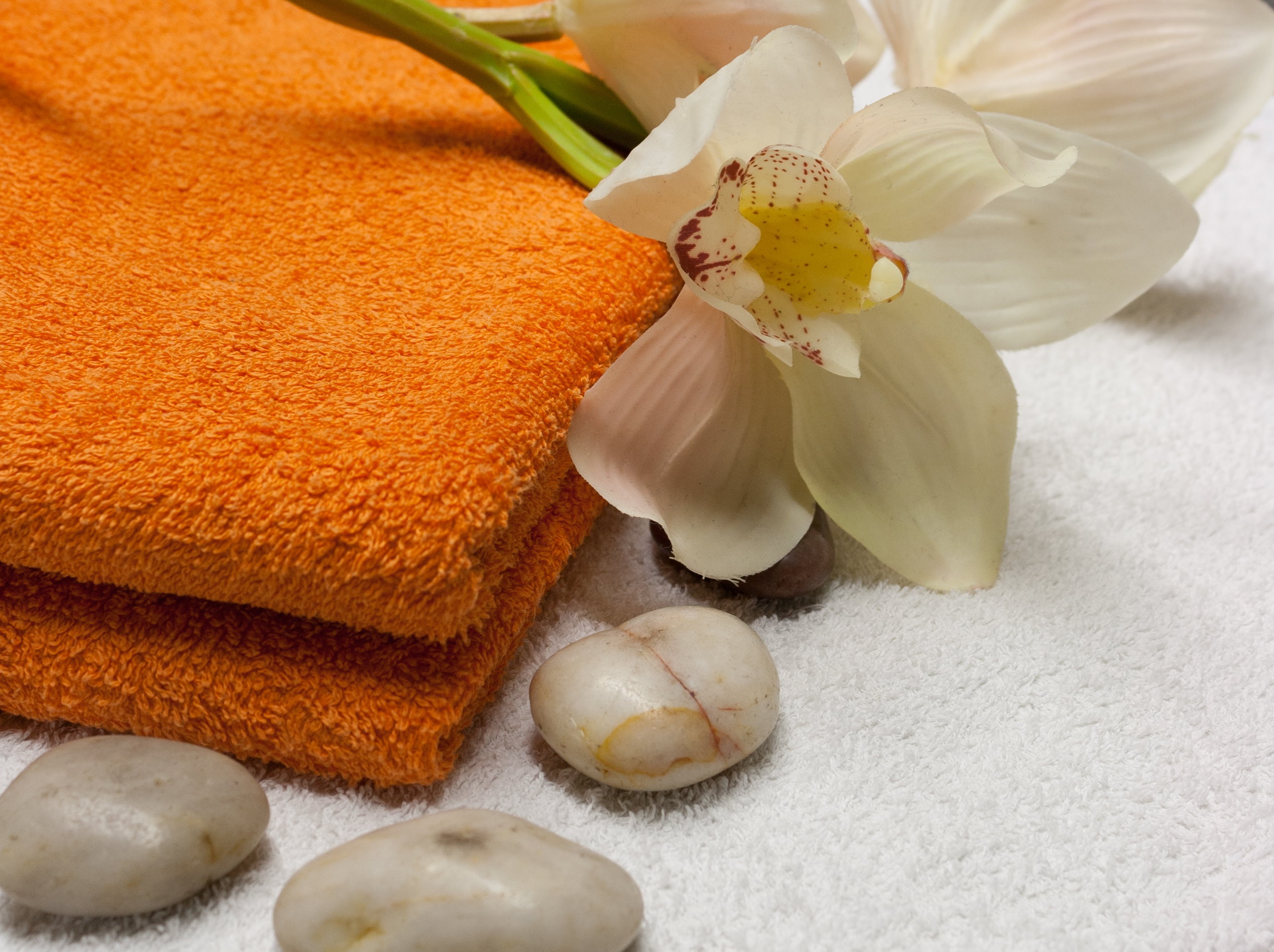 flowering plant, close-up, orange, towel, recovery, spa, healthy eating, white, physiotherapy, orange color, orchids, relax, flower, petal, 1080P, wellbeing, HD Wallpaper