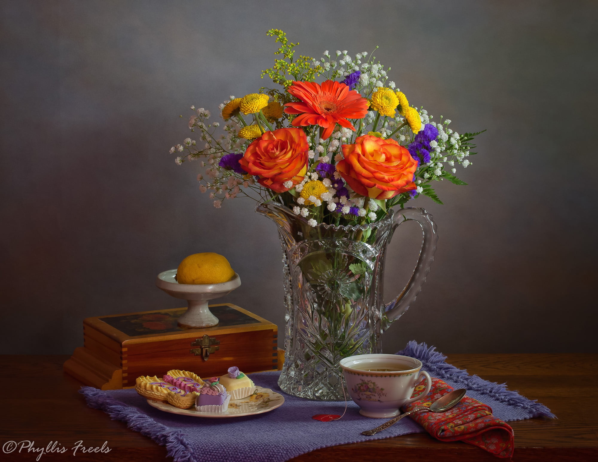 gerbera, roses, 1080P, Cup, style, bouquet, still life, decanter, napkin, mug, chrysanthemum, tea, flowers, cakes, box, lemon, HD Wallpaper