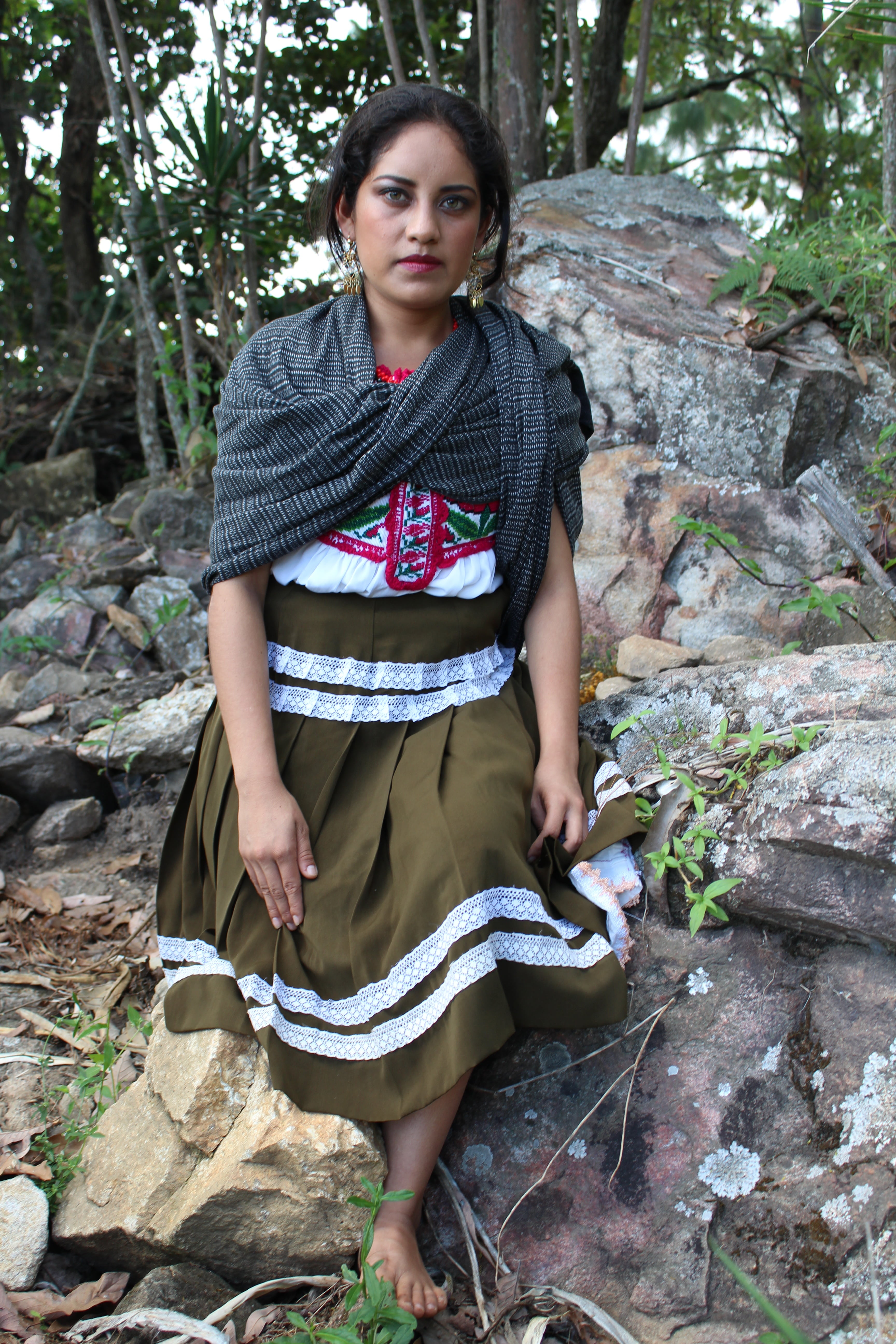 mexican, full length, chatino, indian, looking at camera, traditional clothes, nature, contemplation, solid, outdoors, young adult, hairstyle, day, beautiful woman, Phone HD Wallpaper