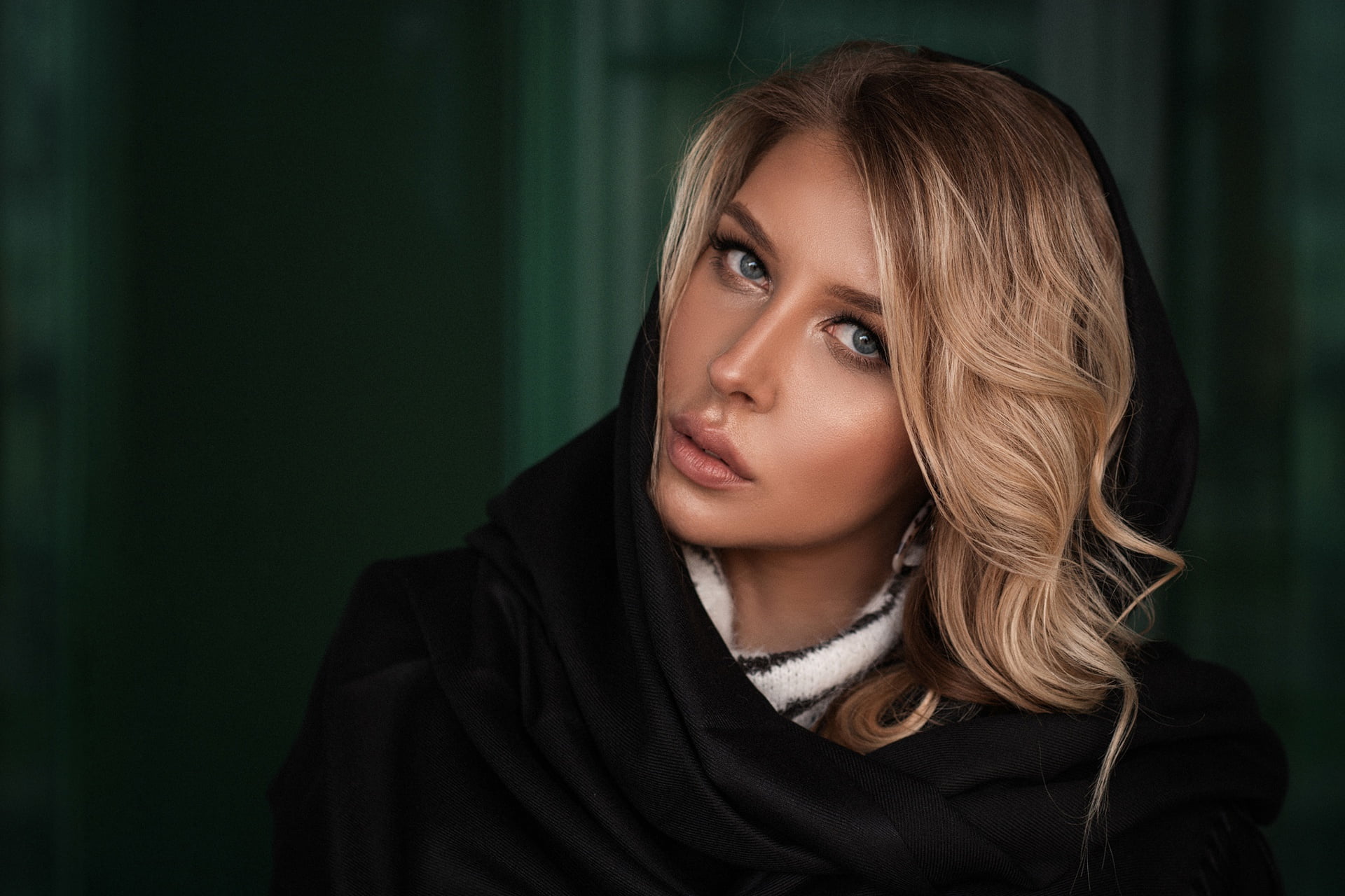 Andrew Mackensen, shawl, girl, look, face, Irina, hair, background, portrait, 1080P, HD Wallpaper
