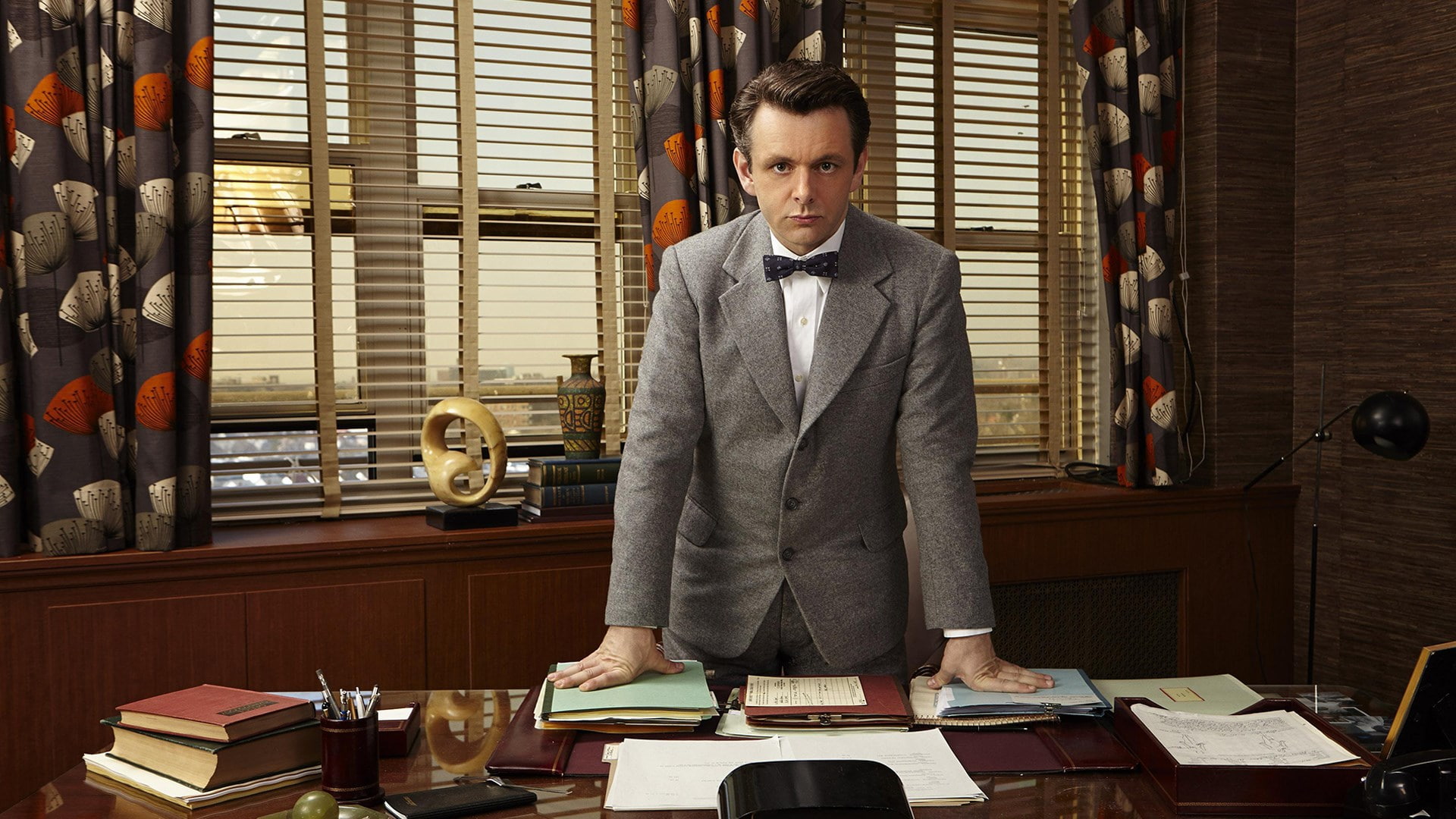 adult, young adult, one person, waist up, office, looking at camera, business, 1080P, publication, book, well-dressed, standing, masters of sex, business person, HD Wallpaper