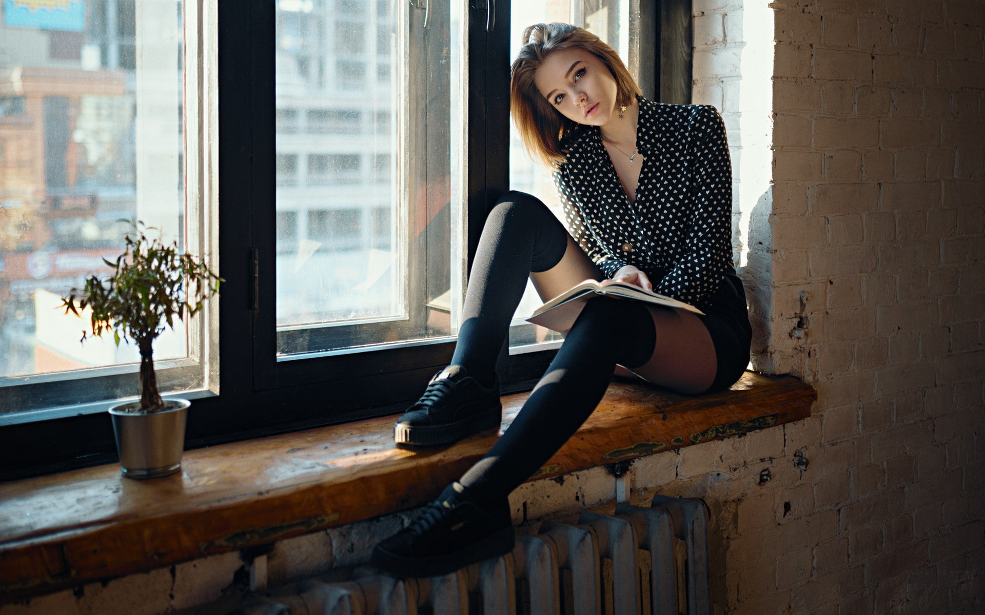elegance, happiness, leisure Activity, white, people, looking at camera, fashionable, Nastya Gorbachyova, looking at viewer, legs, real People, caucasian Ethnicity, HD Wallpaper