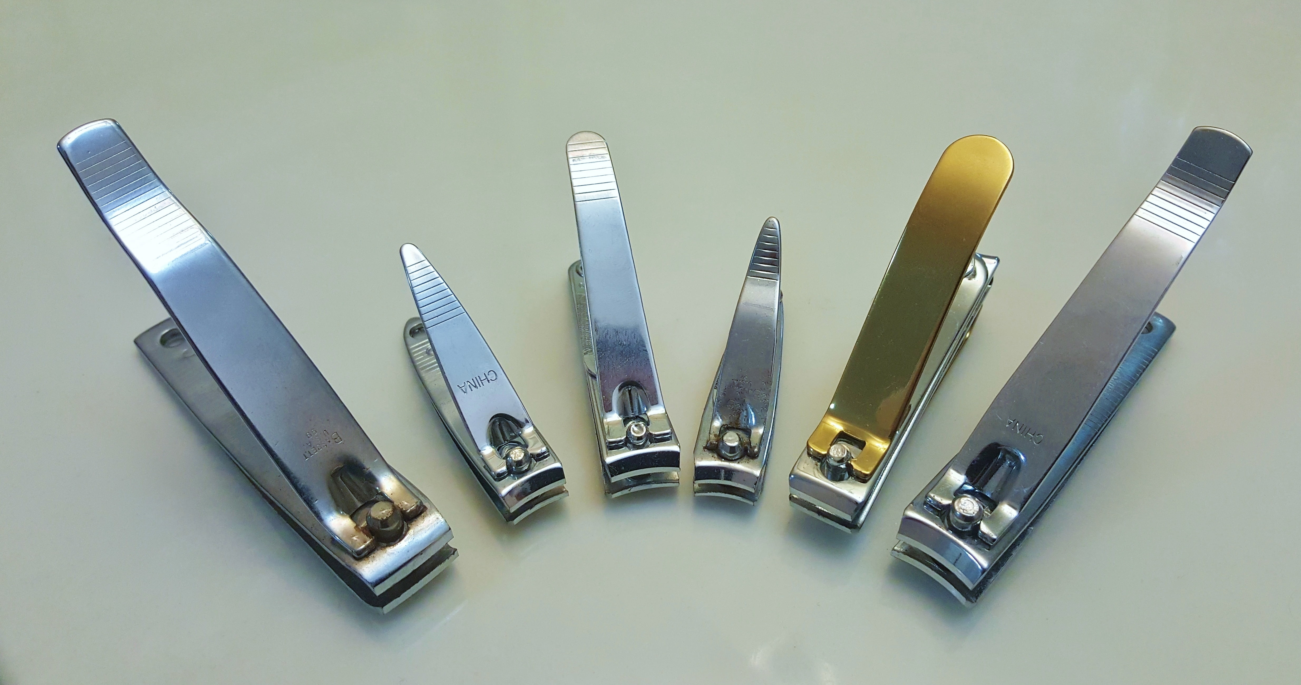 clippers, gold colored, group of objects, health, pen, silver colored, colored background, silver - metal, luxury, large group of objects, pedicure, manicure, HD Wallpaper
