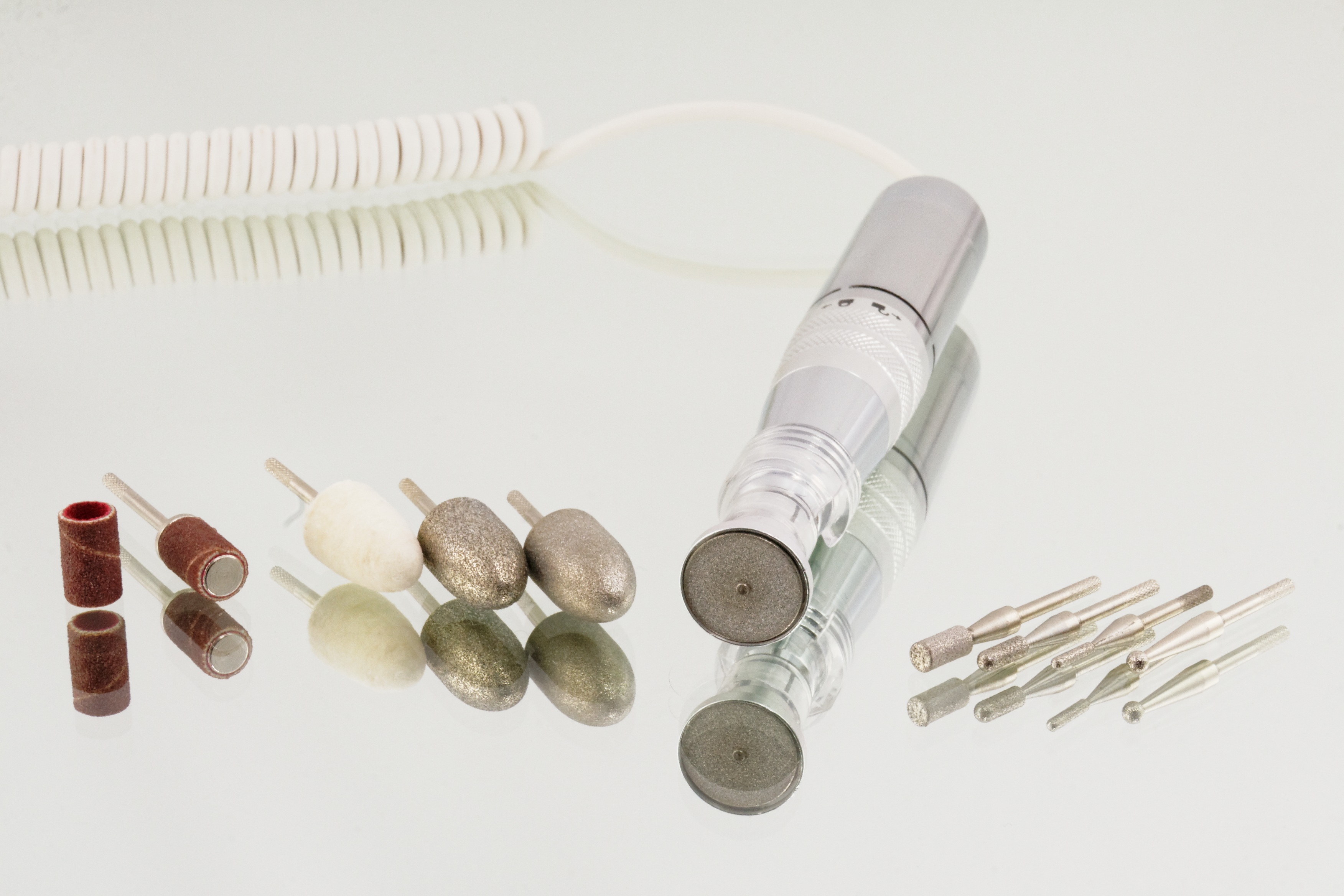 kosmetikstudio, gray, fingernails, device, variation, close-up, container, large group of objects, bottle, pill, dose, engraver, no people, table, capsule, HD Wallpaper