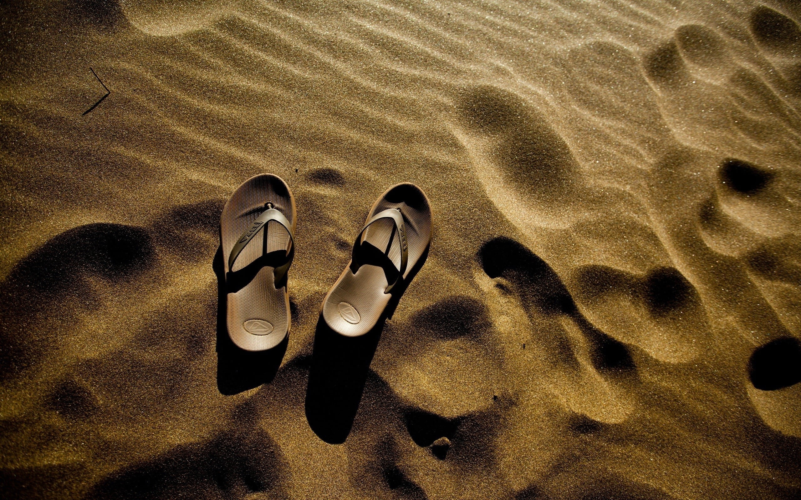 walking, outdoors, sand, backgrounds, 2K, shade, human leg, yellow, no People, vacations, shadow, lifestyles, flops, summer, sandal, sunlight, personal perspective, HD Wallpaper