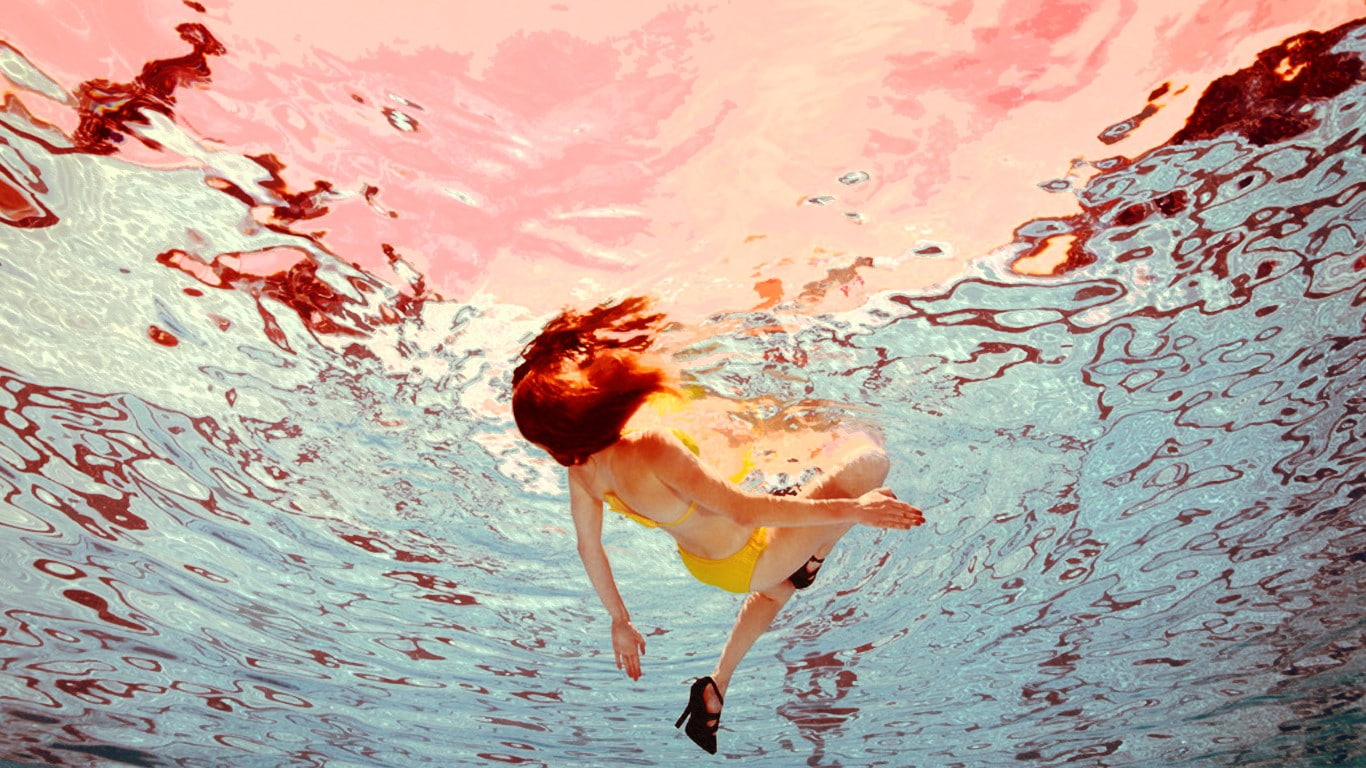 wall - building feature, splashing, motion, swimming, nature, close-up, sea, pattern, women water underwater high heels redhead bikini, red, day, one person, HD Wallpaper