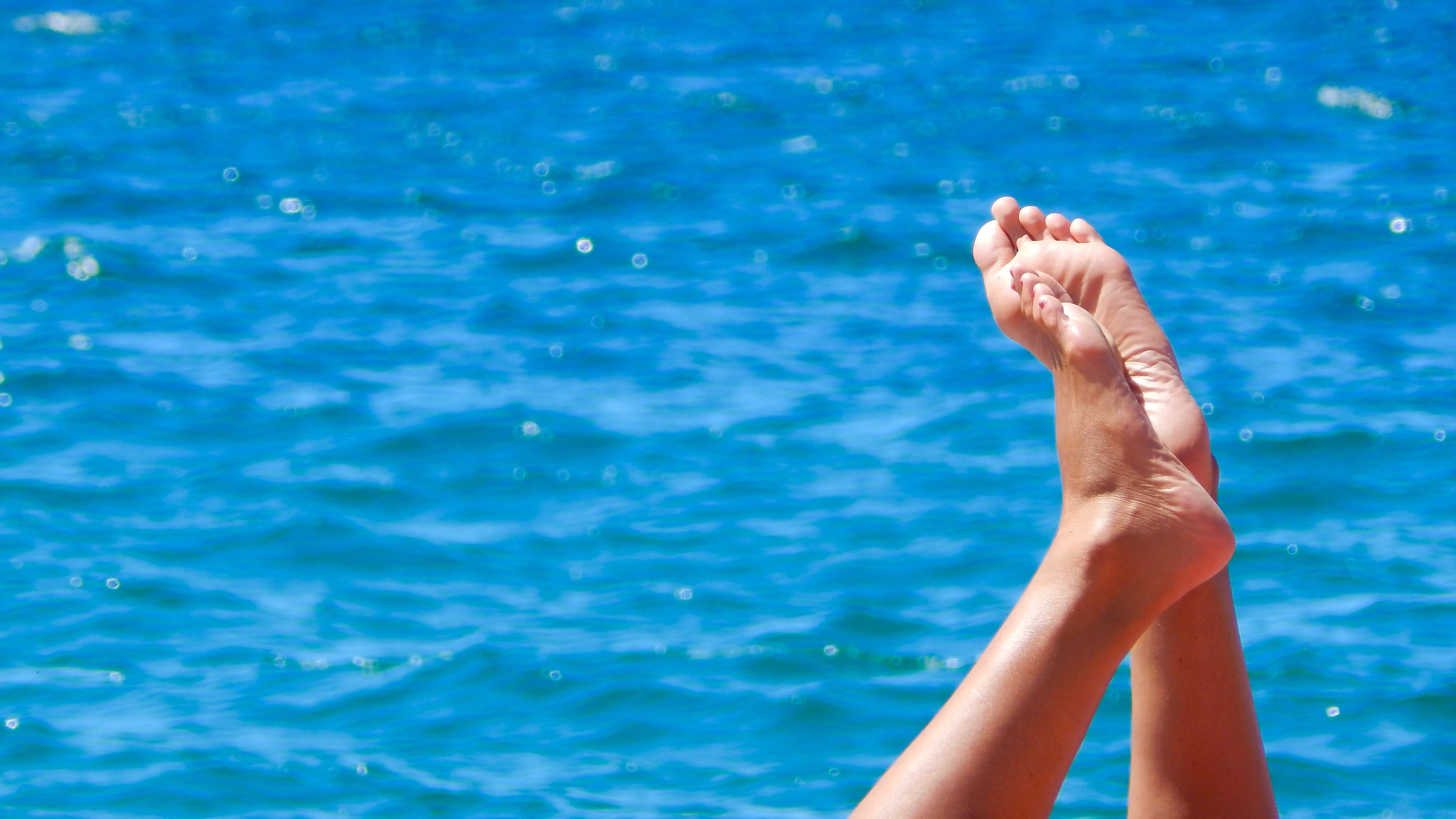 landscape, leisure activity, human, holiday, closed for holiday, barefoot, real people, human foot, outdoors, water, swimming pool, peace, 4K, holidays, HD Wallpaper