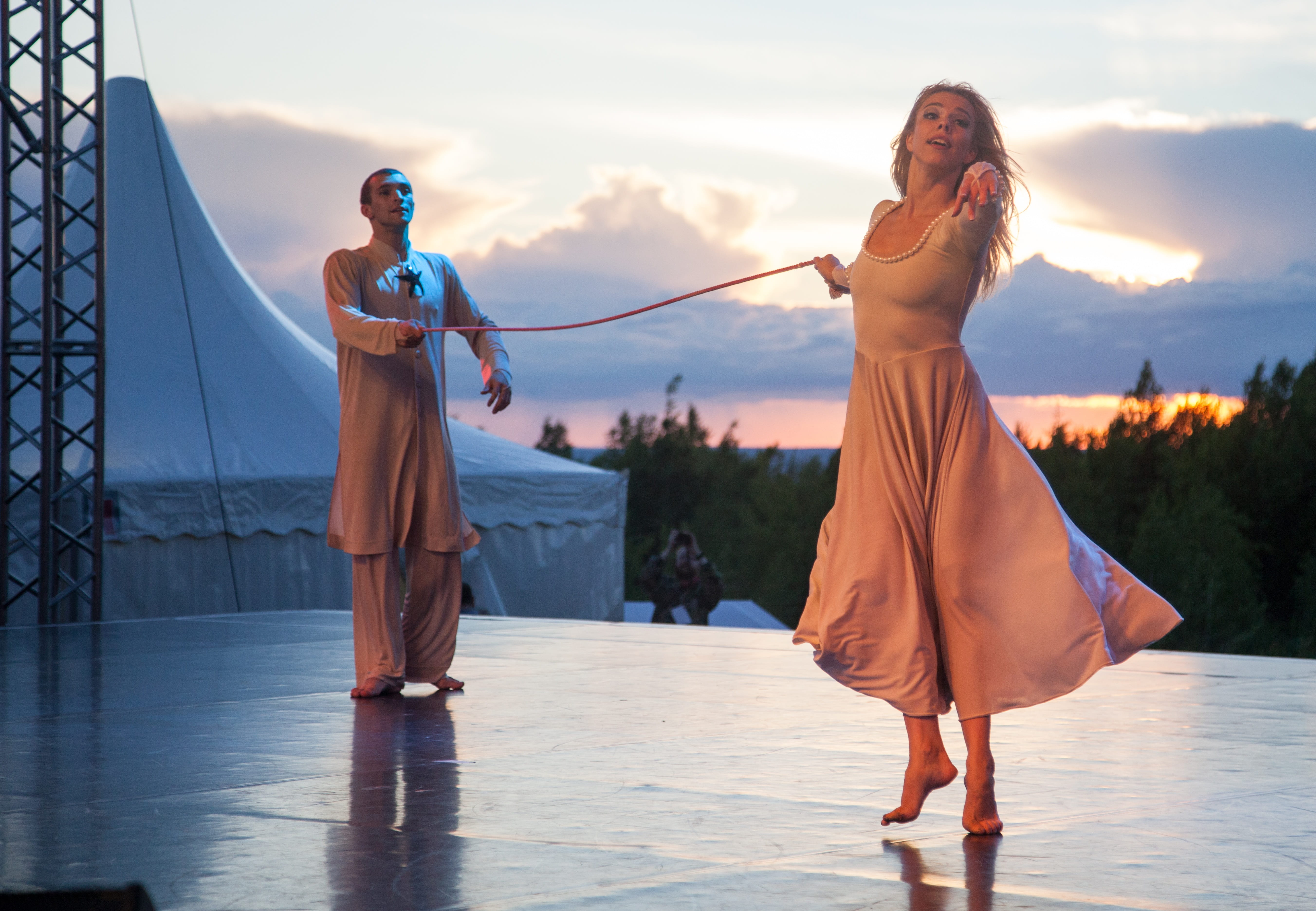 Sunset, ballet at sunset, adult, Theatre, 5K, Ballet, nature, sky, submission, gubakha, culture, beautiful woman, people, real people, shakespeare, dancing, HD Wallpaper
