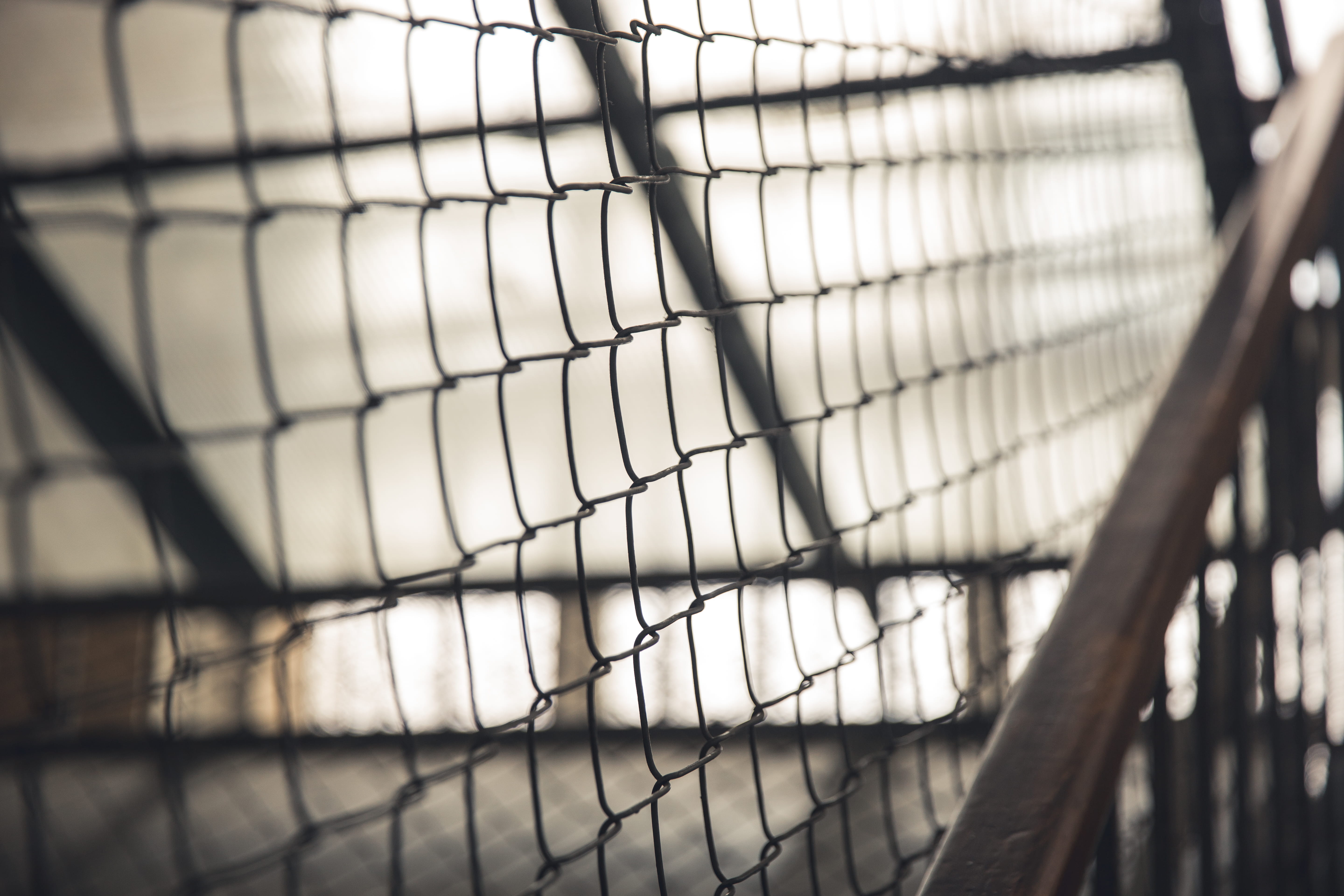 sport, nature, protection, security, safety, barrier, focus on foreground, no people, prison, gedenkstätte berlin-hohenschönhausen, chainlink fence, pattern, HD Wallpaper