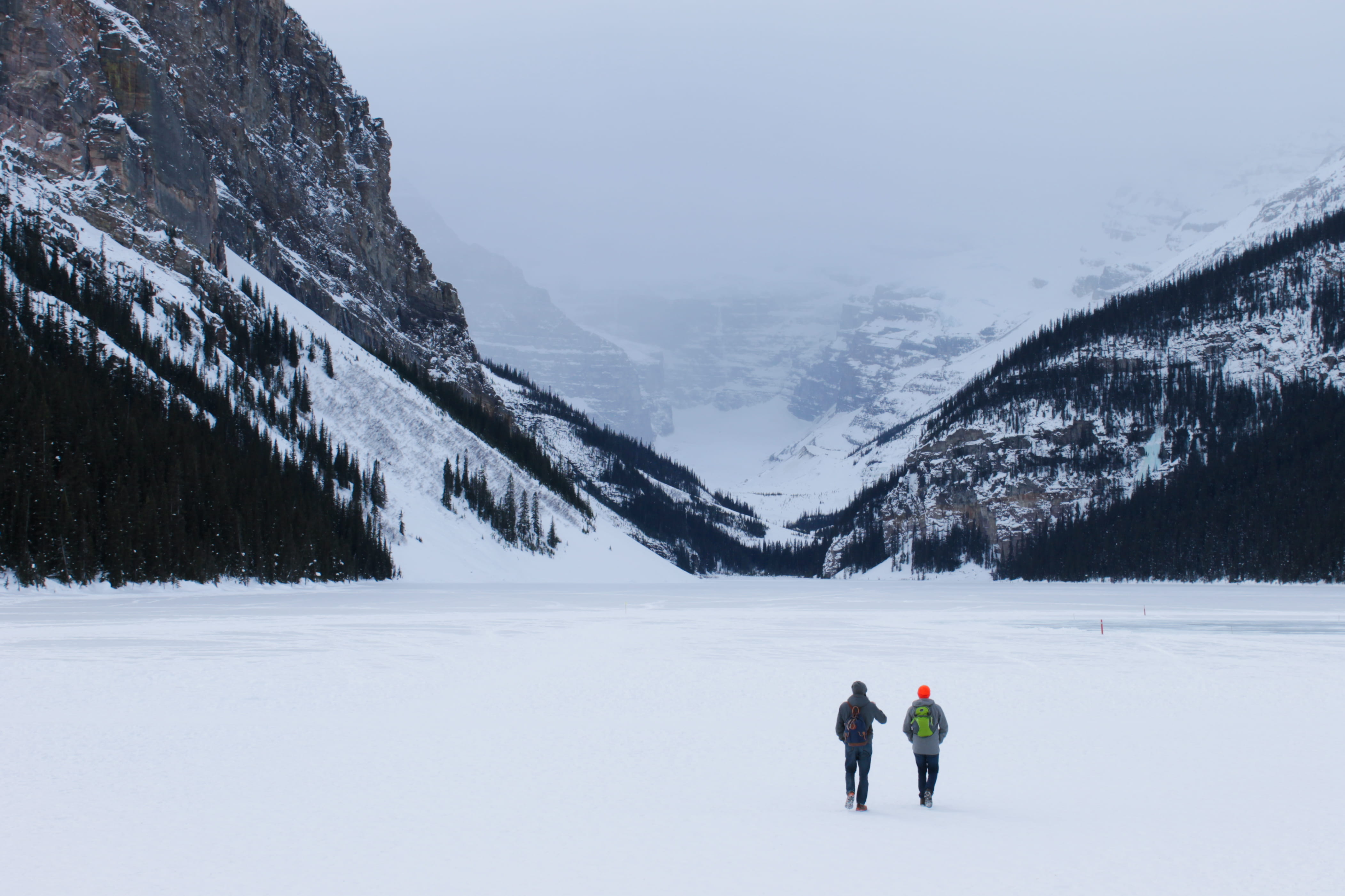 hiking, people, cold temperature, snowcapped mountain, leisure activity, scenics - nature, two people, lake louise, walking, nature, real people, banff, HD Wallpaper