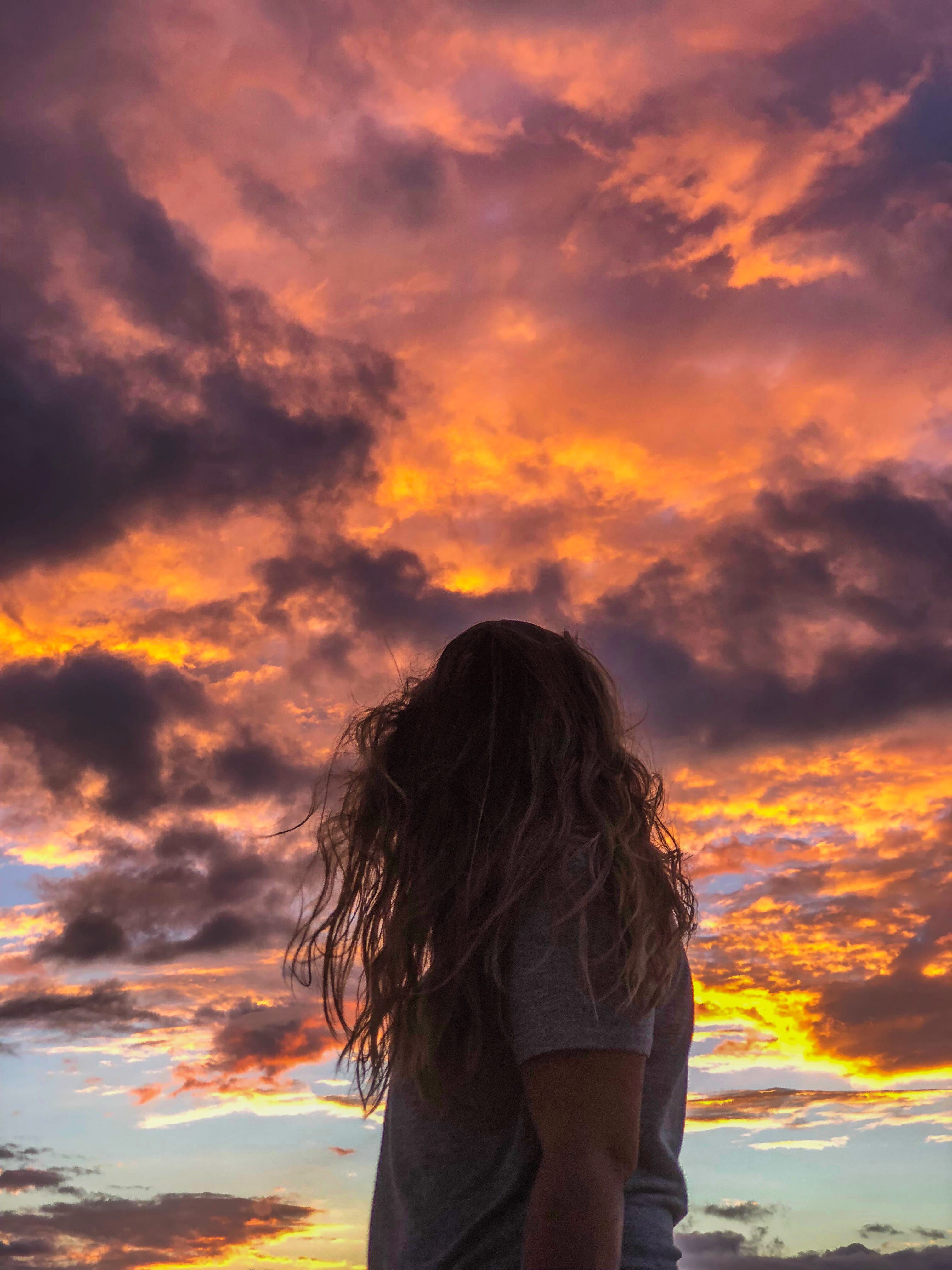 cloud - sky, united states, waist up, kihei, beach, outdoors, hair, tropical, hair toss, young adult, adult, nature, real people, contemplation, women, Phone HD Wallpaper