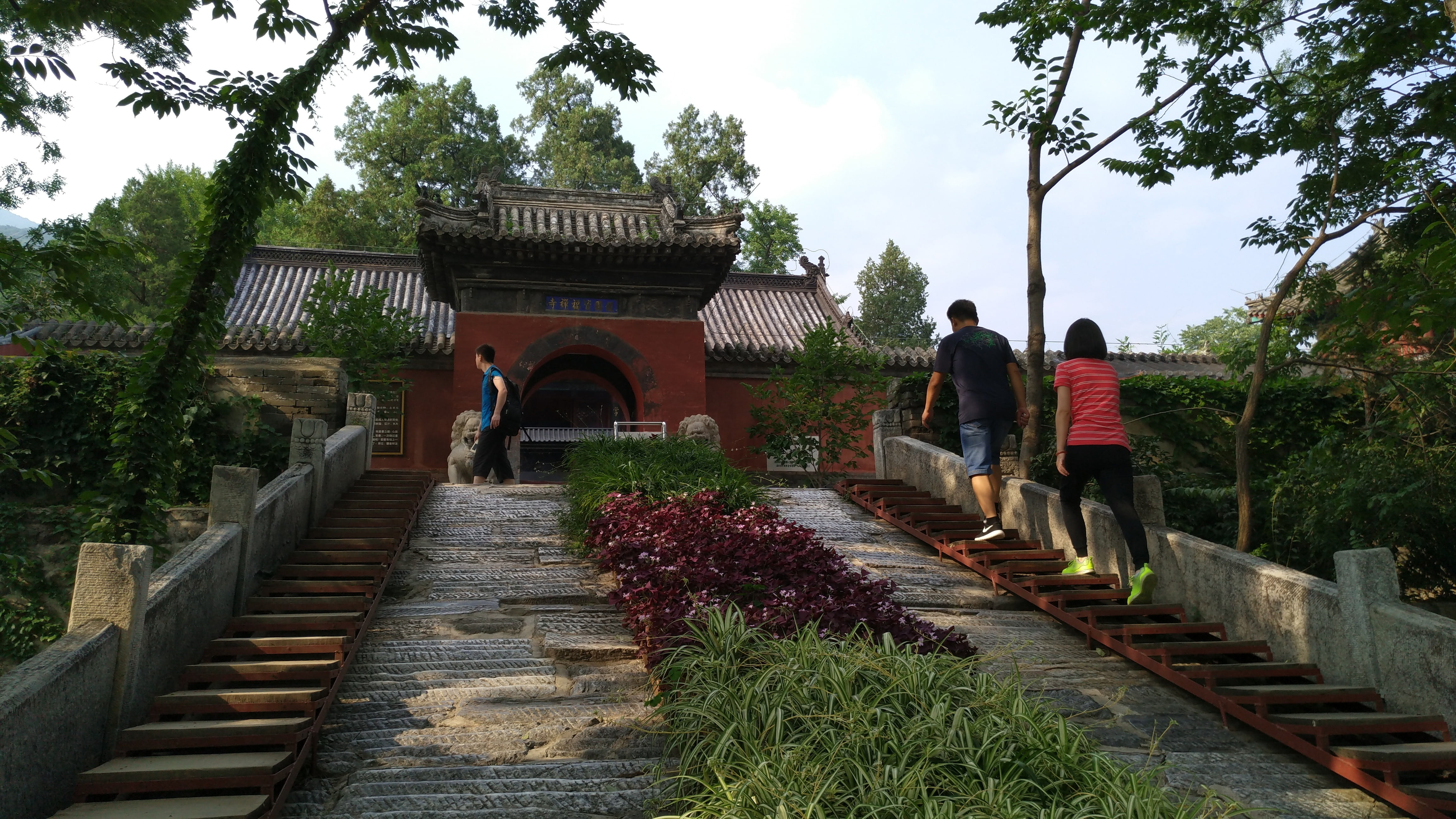 antiquity, real people, building exterior, tea garden, 4K, nature, temple, east Asian Culture, leisure activity, sky, famous Place, buddhism, asia, full length, HD Wallpaper