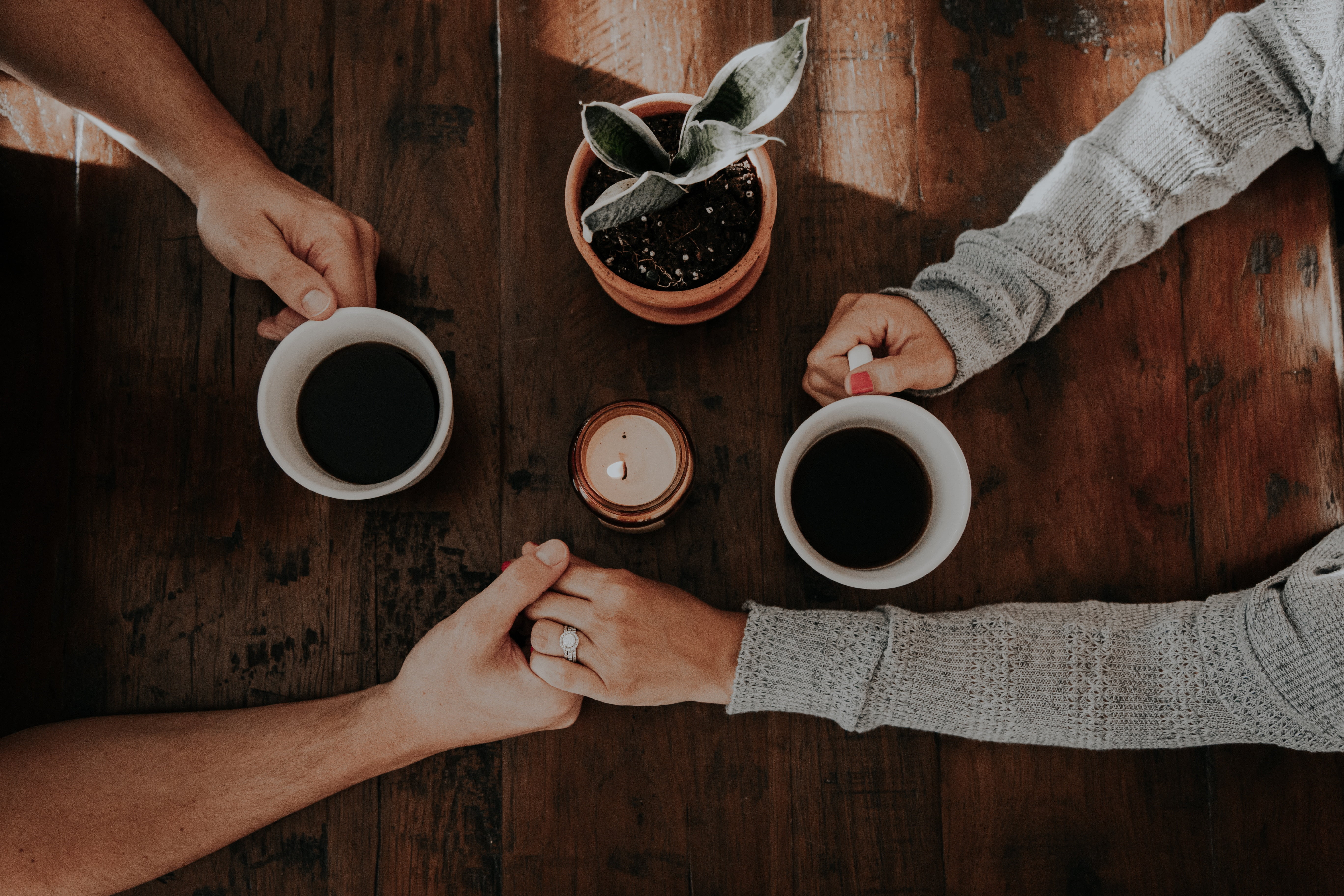 cafe, women, adult, white, human body part, food and drink, ceramic, two, 5K, coffee Break, holding, men, coffee Cup, human Hand, young Adult, togetherness, HD Wallpaper