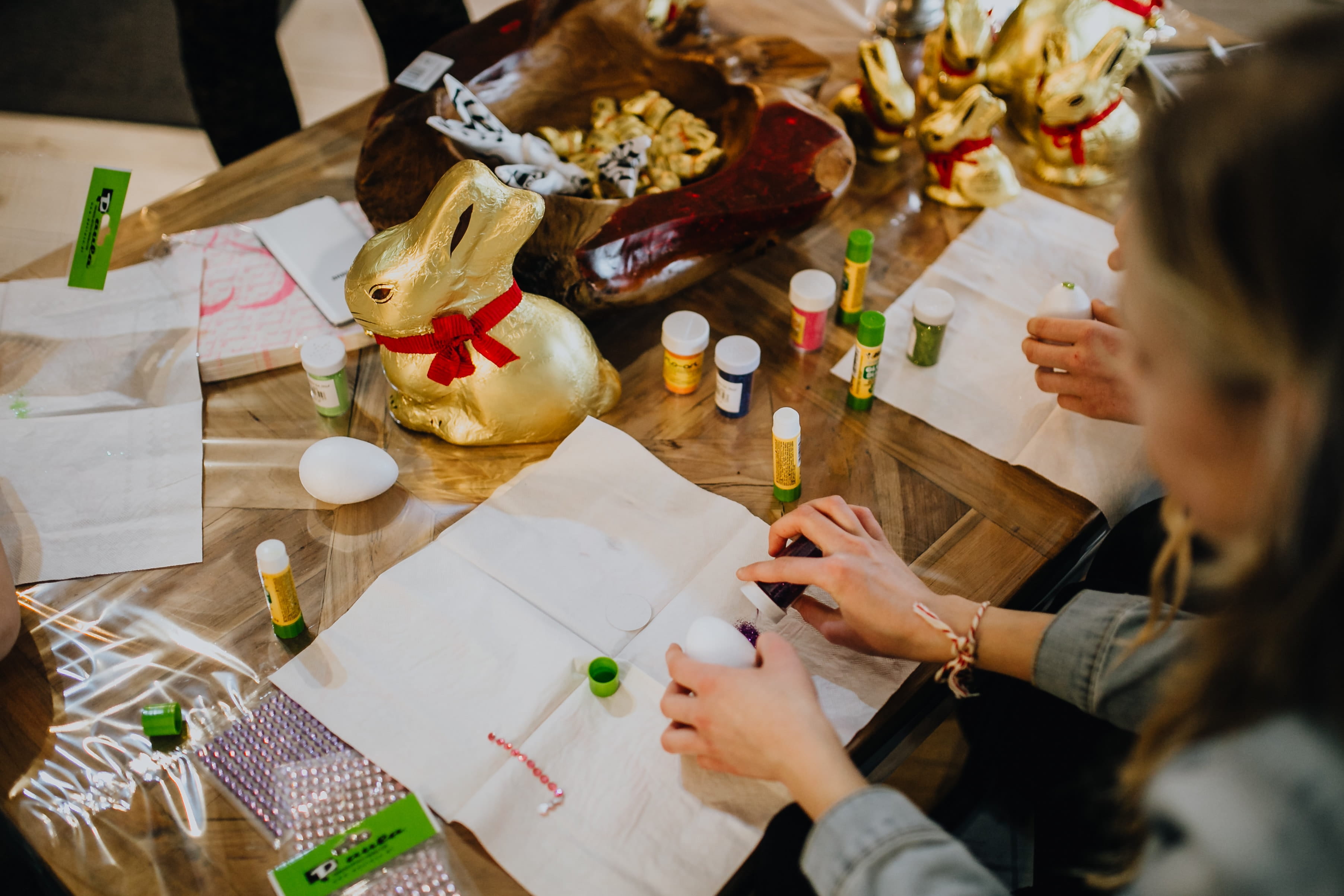 indoors, selective focus, coloring, business, diy, holding, human hand, table, painting, eggs, decoration, high angle view, food, easter eggs, people, lifestyles, HD Wallpaper