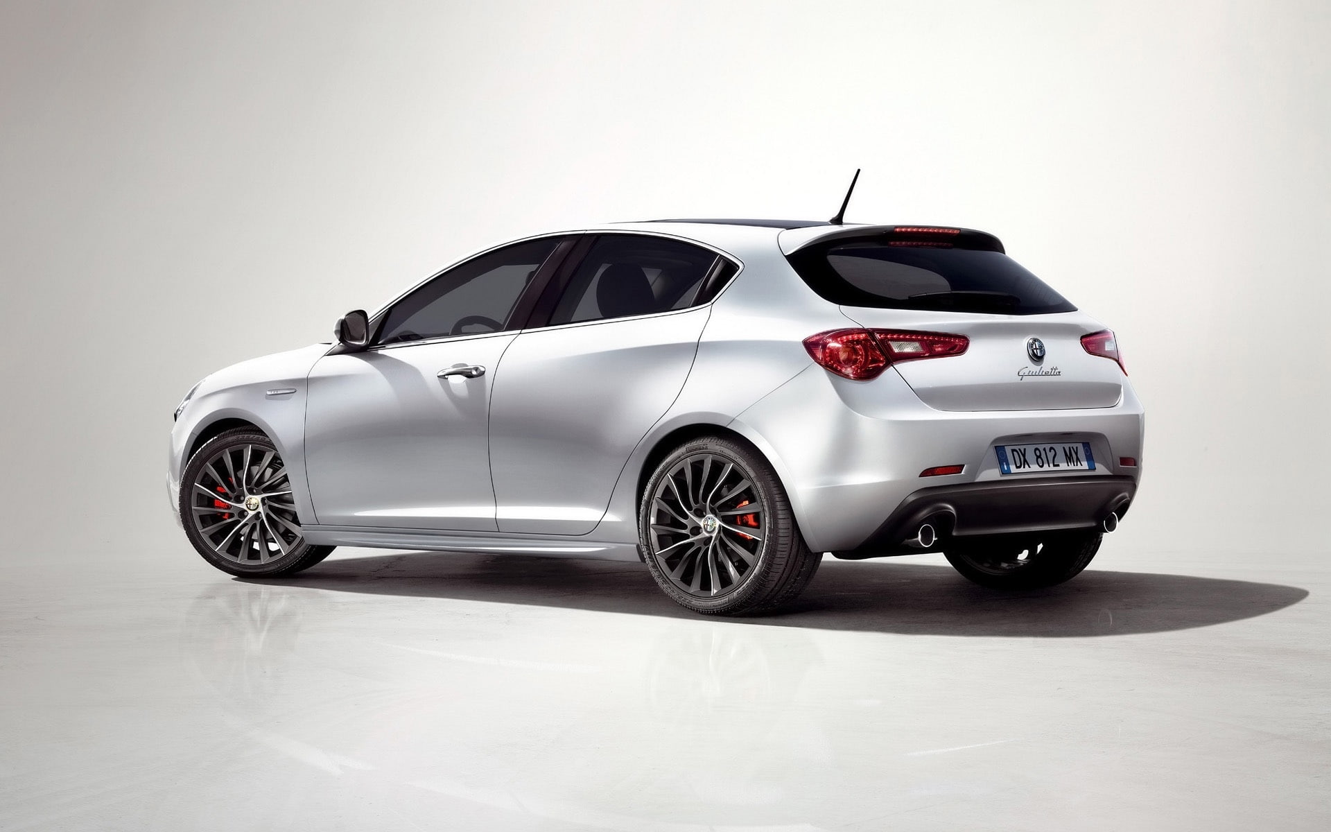 Alfa Romeo Giulietta, giulietta, 1080P, alfa, romeo, side, HD Wallpaper