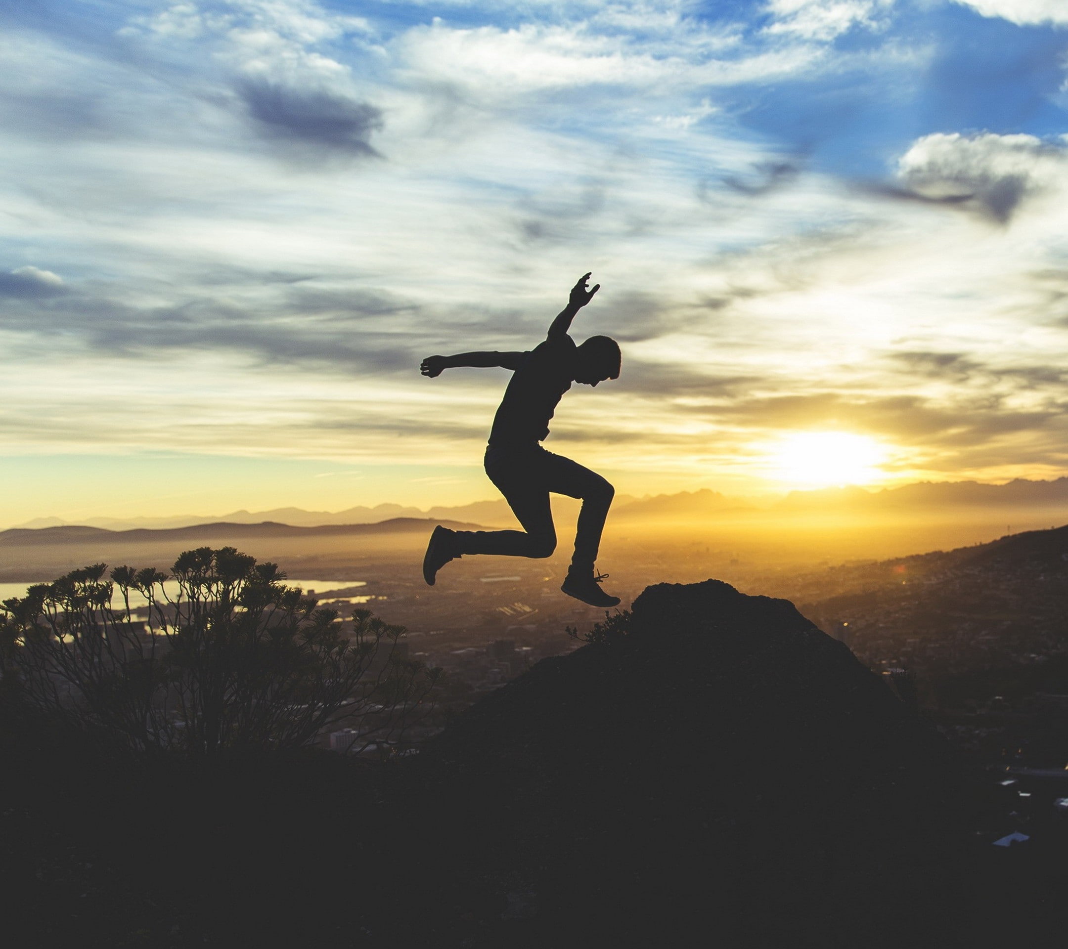 one person, vitality, sky, real people, carefree, jumping, men, arms raised, sunset, leisure activity, human arm, tranquil scene, mid-air, leg, beauty in nature, HD Wallpaper