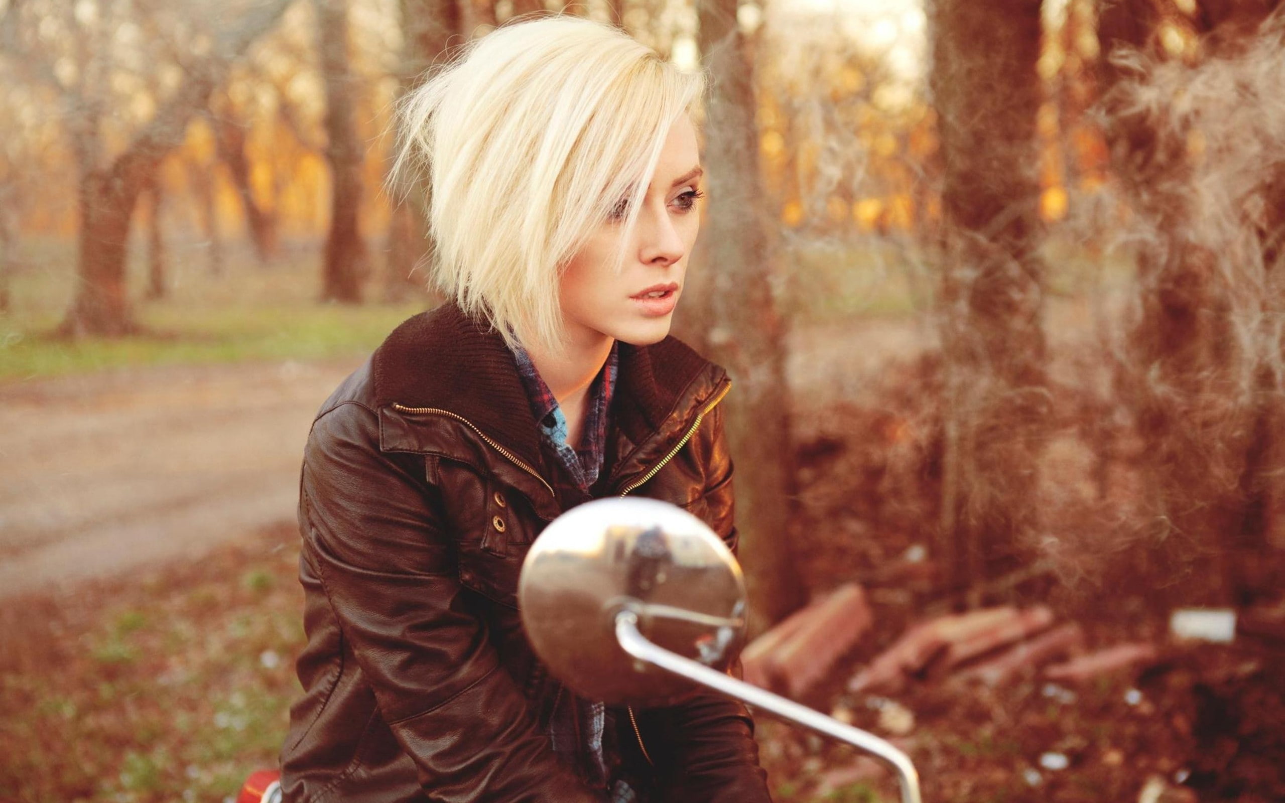 looking away, face, Alysha Nett, motorcycle, women, leather jackets, model, blonde, trees, 2K, vehicle, HD Wallpaper