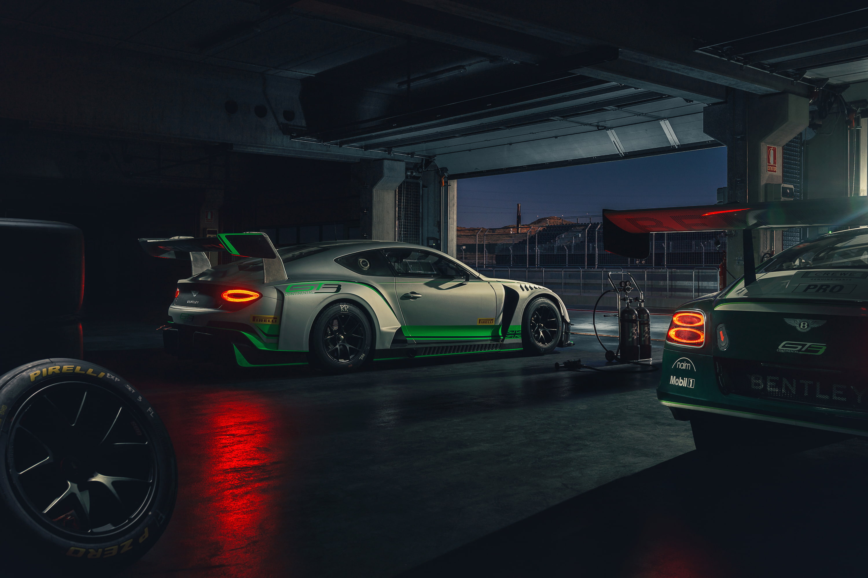 2018, sports, green, gray, 2K, car, Bentley Continental GT3, HD Wallpaper