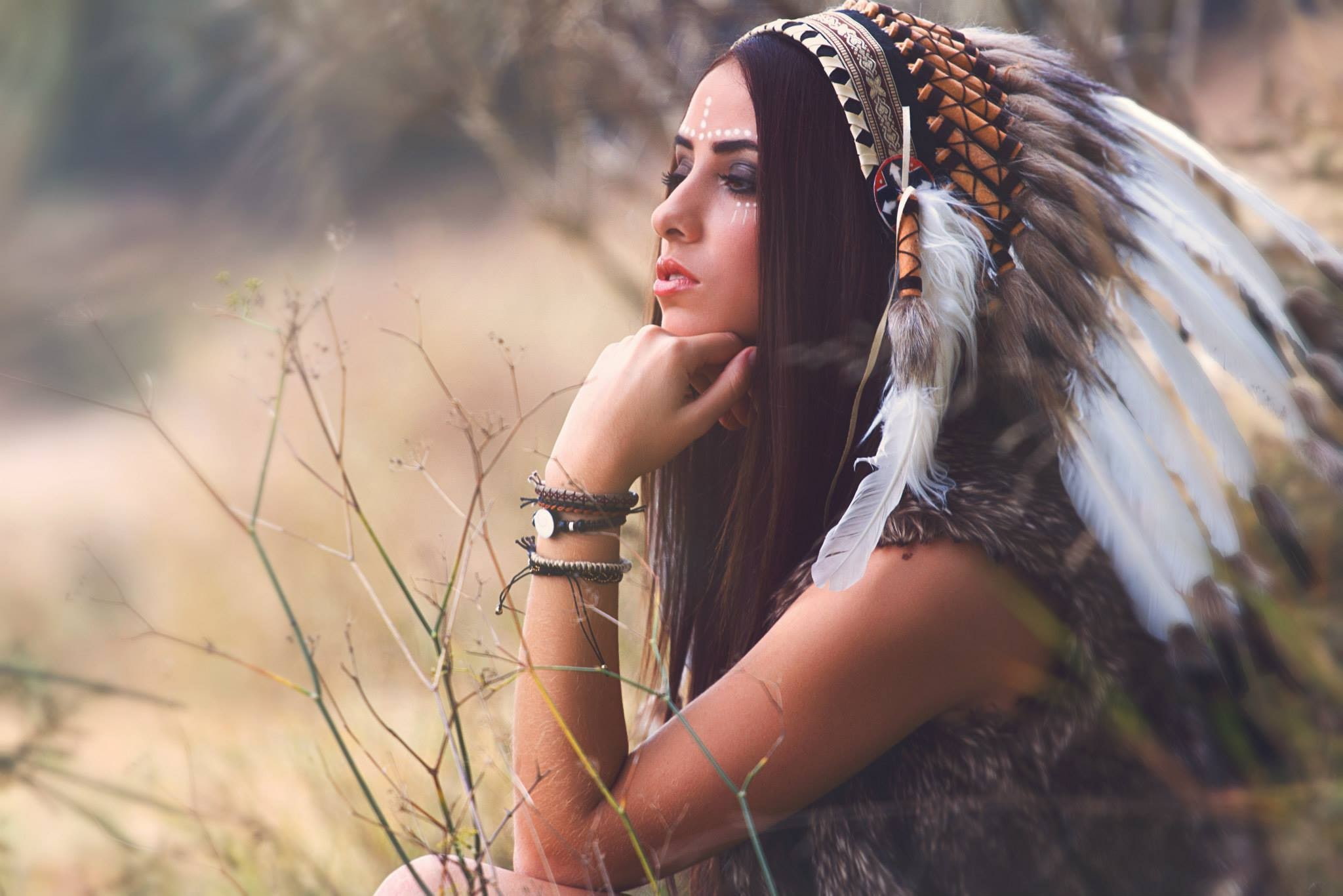 one person, face paint, looking away, 1080P, field, fur coats, Indian makeup, outdoors, portrait, bracelets, leisure activity, hairstyle, teenager, beauty, HD Wallpaper