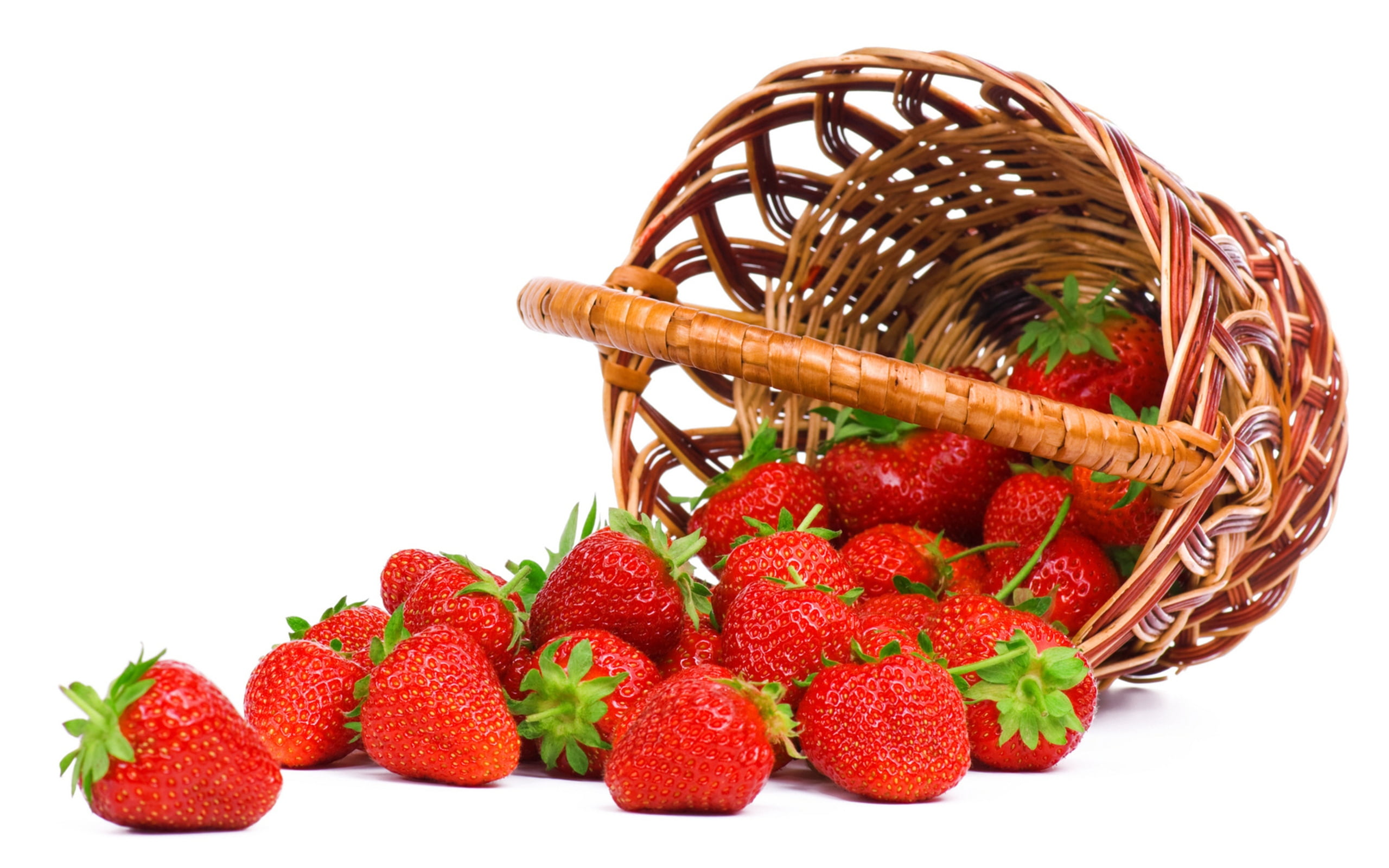 gourmet, heap, sweet Food, white background, organic, wicker, container, berry Fruit, wellbeing, vegetarian Food, dieting, agriculture, vitamin, refreshment, HD Wallpaper