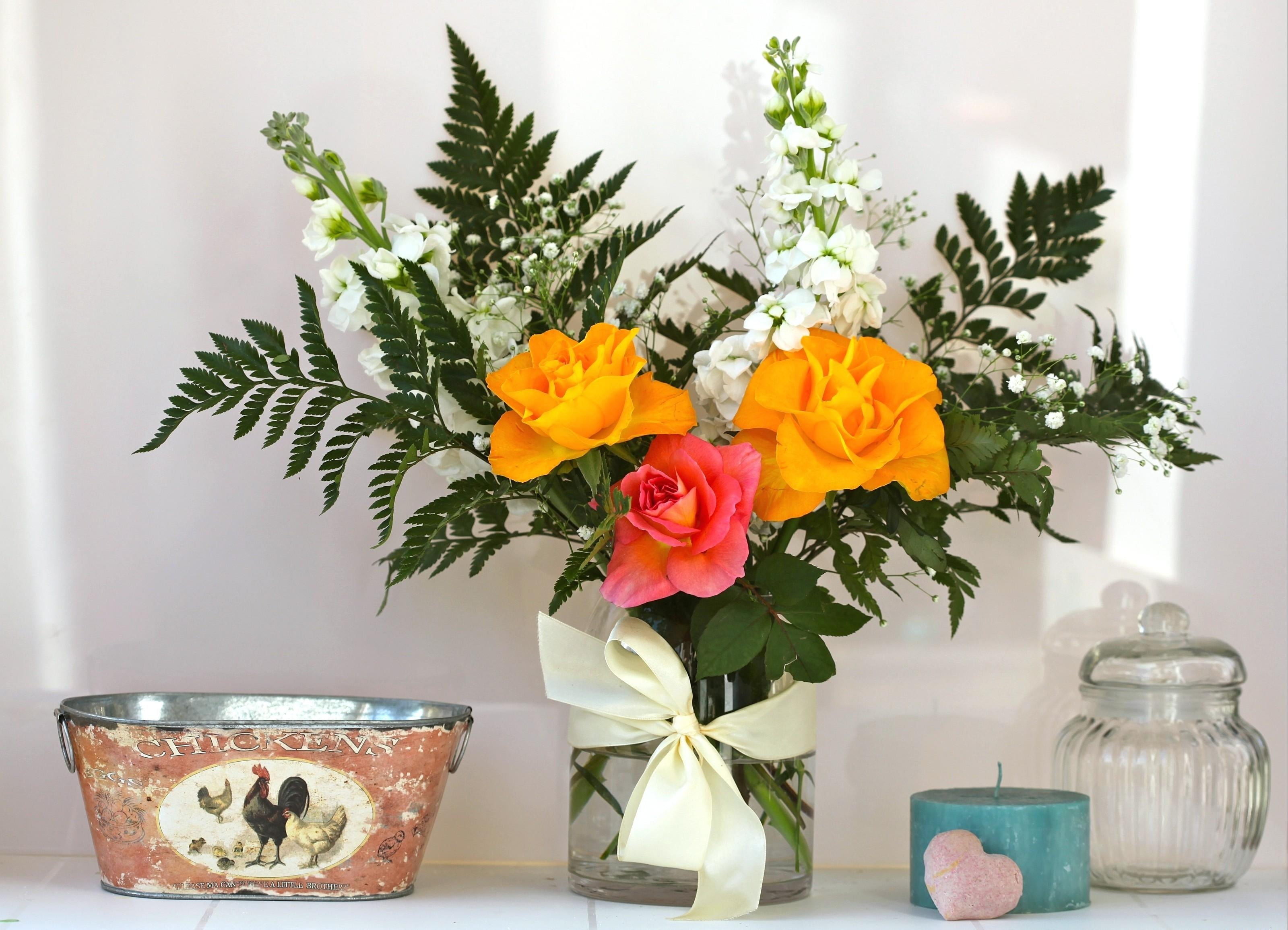 flower arrangement, vase, wood - Material, composition, romance, yellow, arrangement, leaves, pink, elegance, gift, nature, petal, bouquet, indoors, ribbon, HD Wallpaper