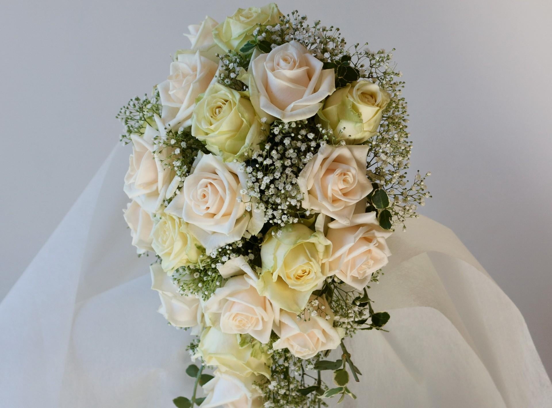 yellow, celebration, gypsophila, beauty in nature, elegance, rose - Flower, bunch of flowers, roses, flower head, decoration, bride, arrangement, white color, HD Wallpaper