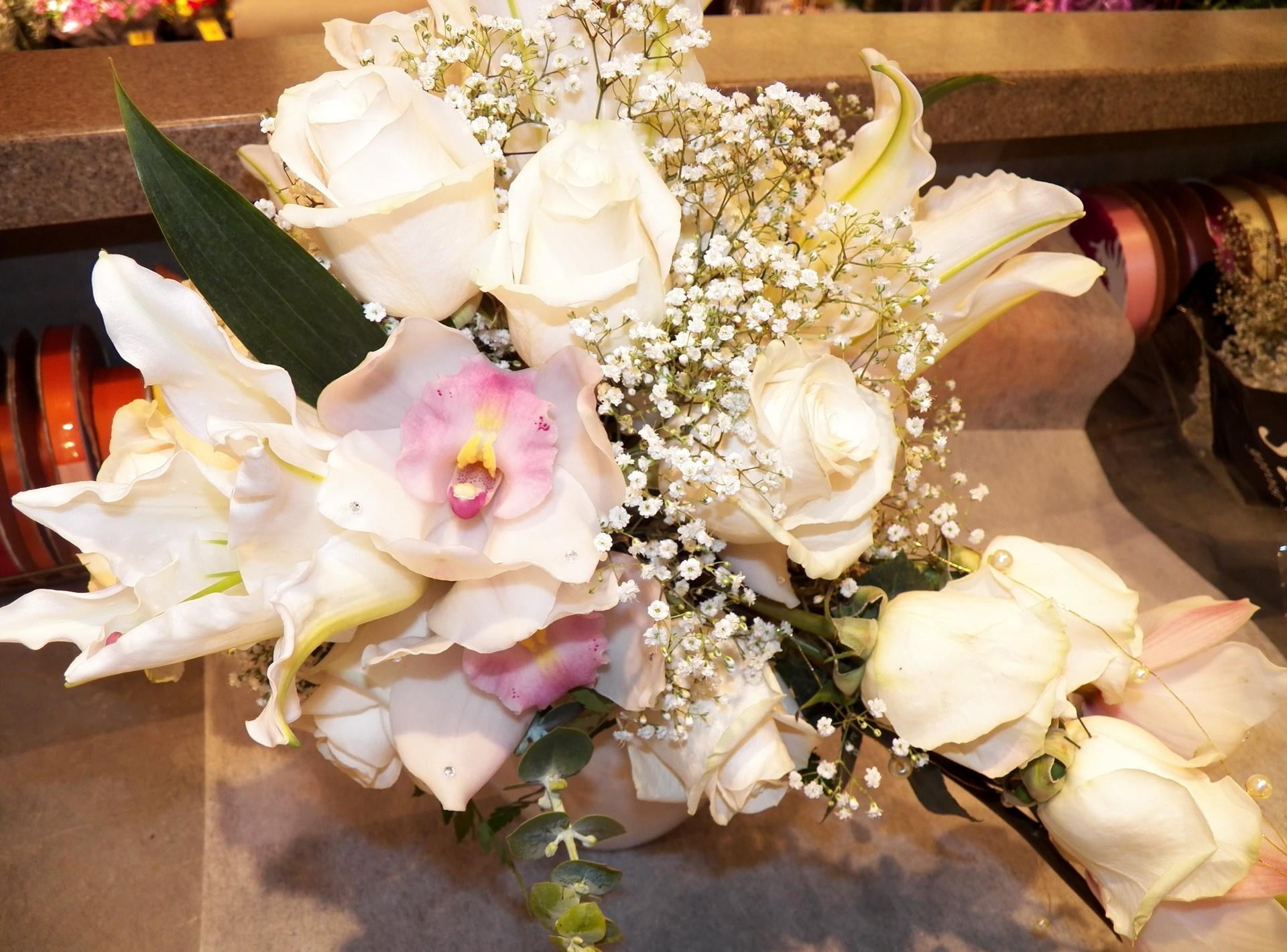 rose - Flower, married, luxury, flowering plant, inflorescence, beauty, bouquet, flower arrangement, celebration, wedding, romance, petal, flower, orchids, HD Wallpaper