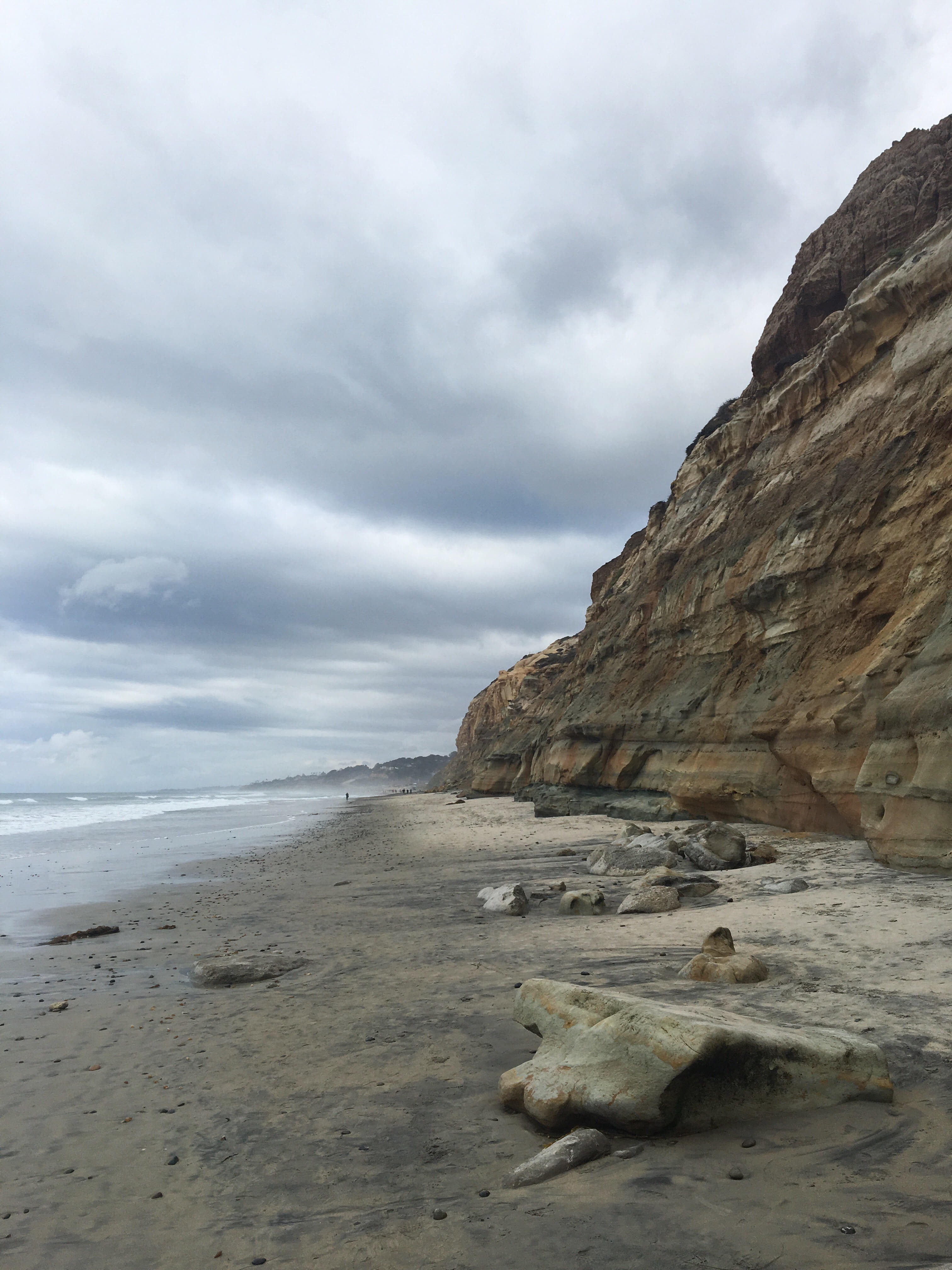 eroded, rock, non-urban scene, beach, tranquility, nature, land, outdoors, solid, cloud - sky, sky, tranquil scene, beauty in nature, 4K, sea, day, californium, Phone HD Wallpaper