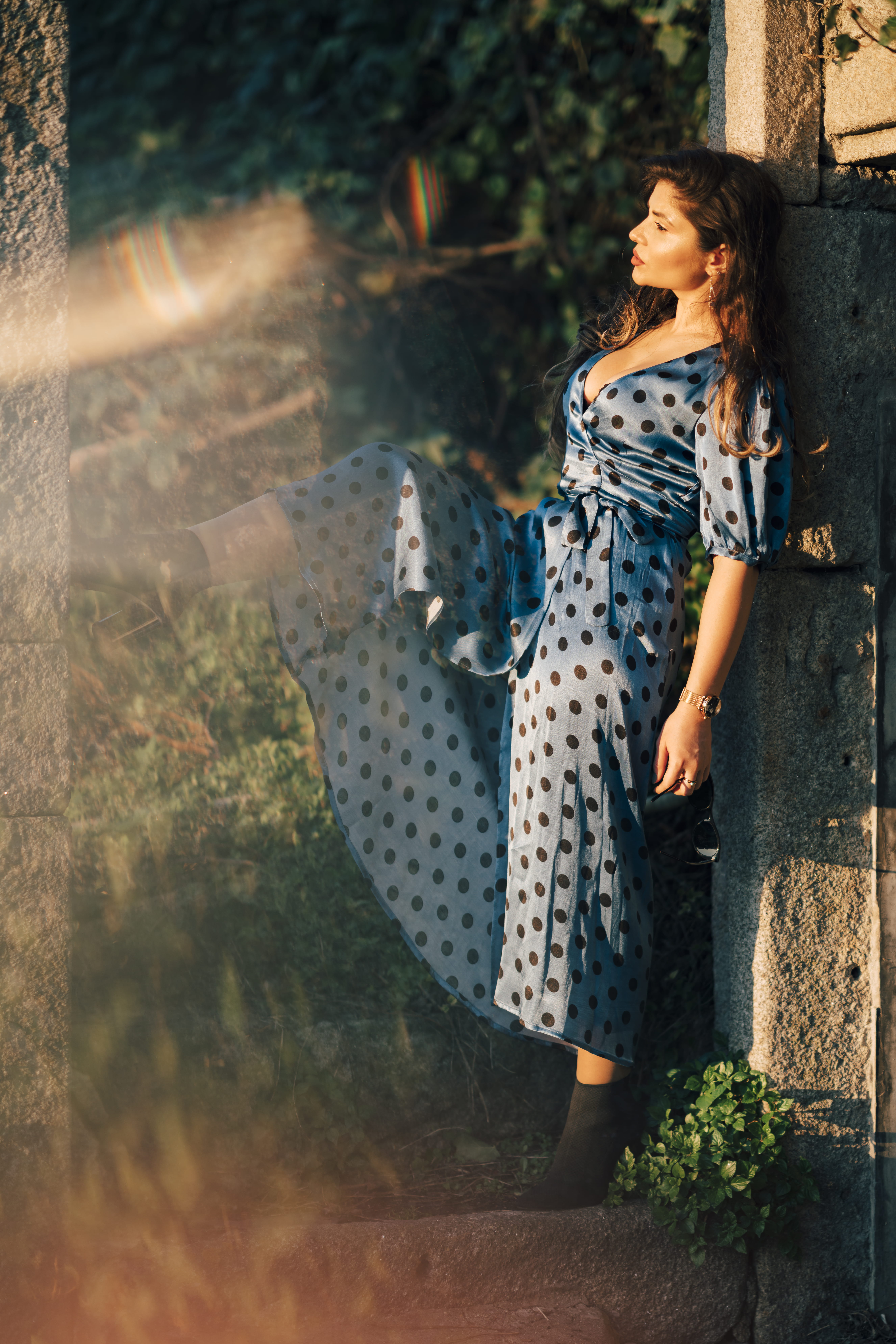 dance pose, lifestyles, full length, woman, plant, leisure activities, young adult, standing, gown, leisure activity, sleeve, coat, tree, human, overcoat, Phone HD Wallpaper
