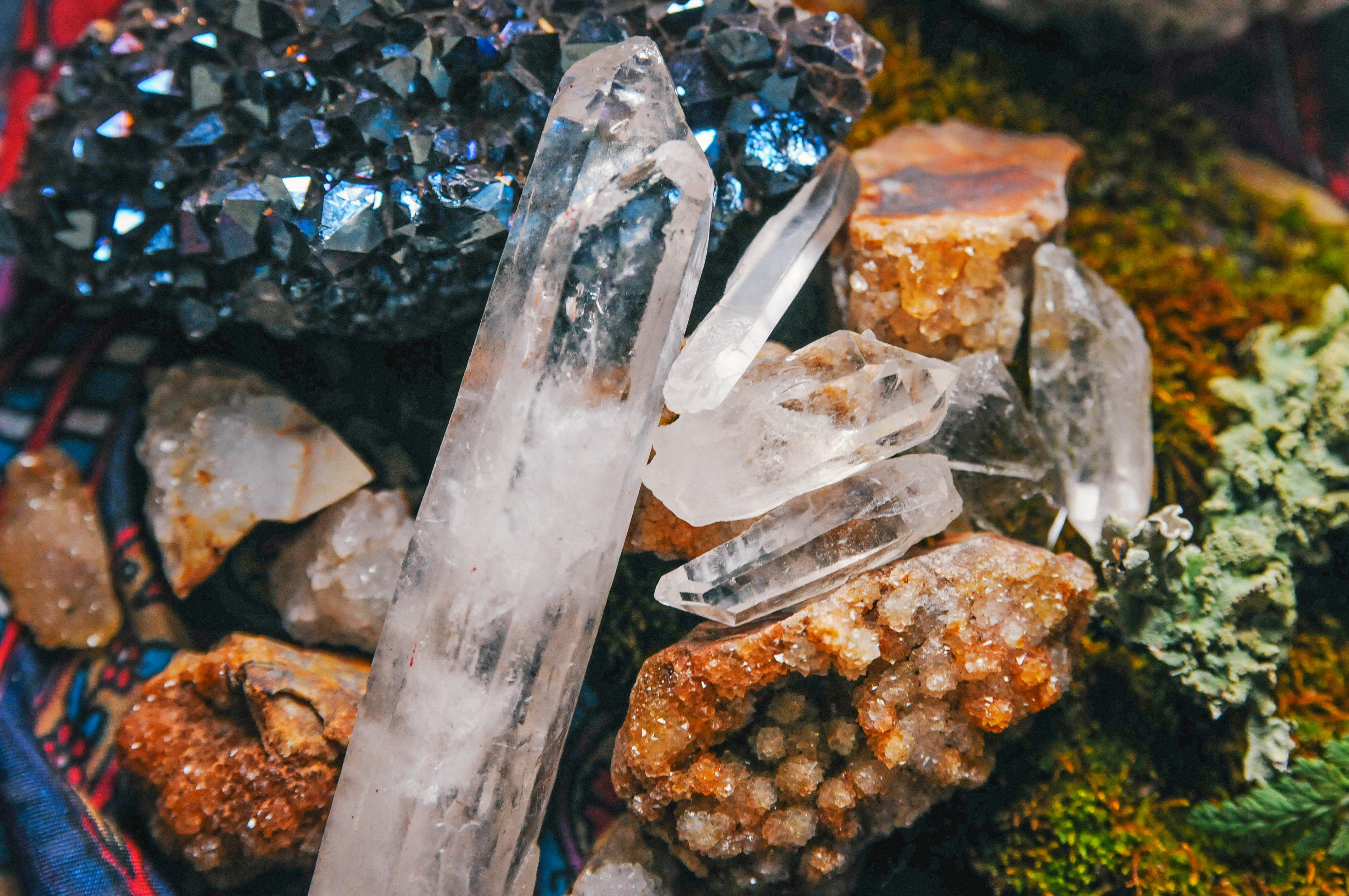 for sale, market, lifestyle, stones, crystals, retail, natural texture, day, large group of objects, smoke - physical structure, abundance, crystal, food, HD Wallpaper