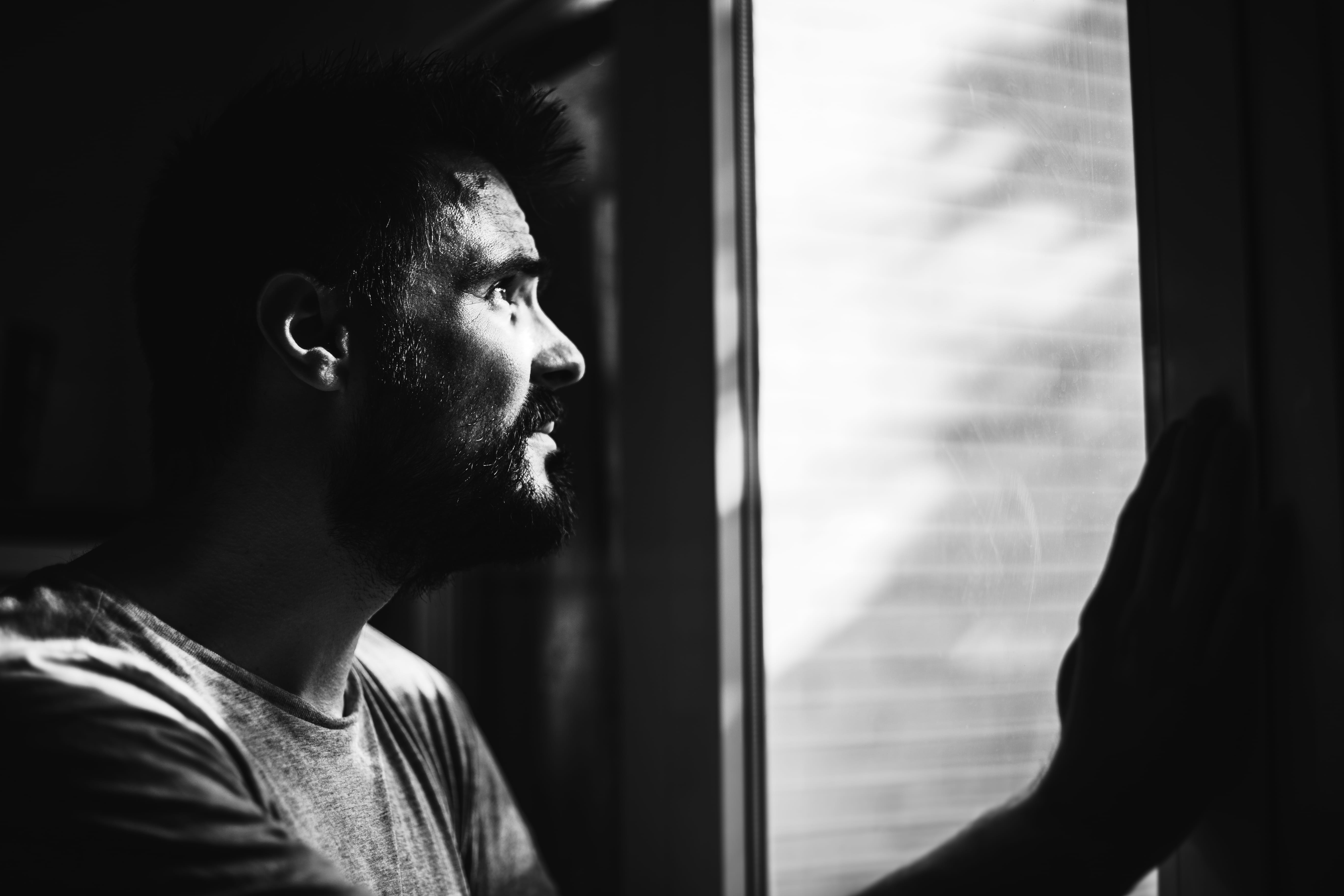 looking through window, black and white, side view, greyscale, dark, profile view, real people, facial hair, wear, lifestyles, contemplation, headshot, HD Wallpaper