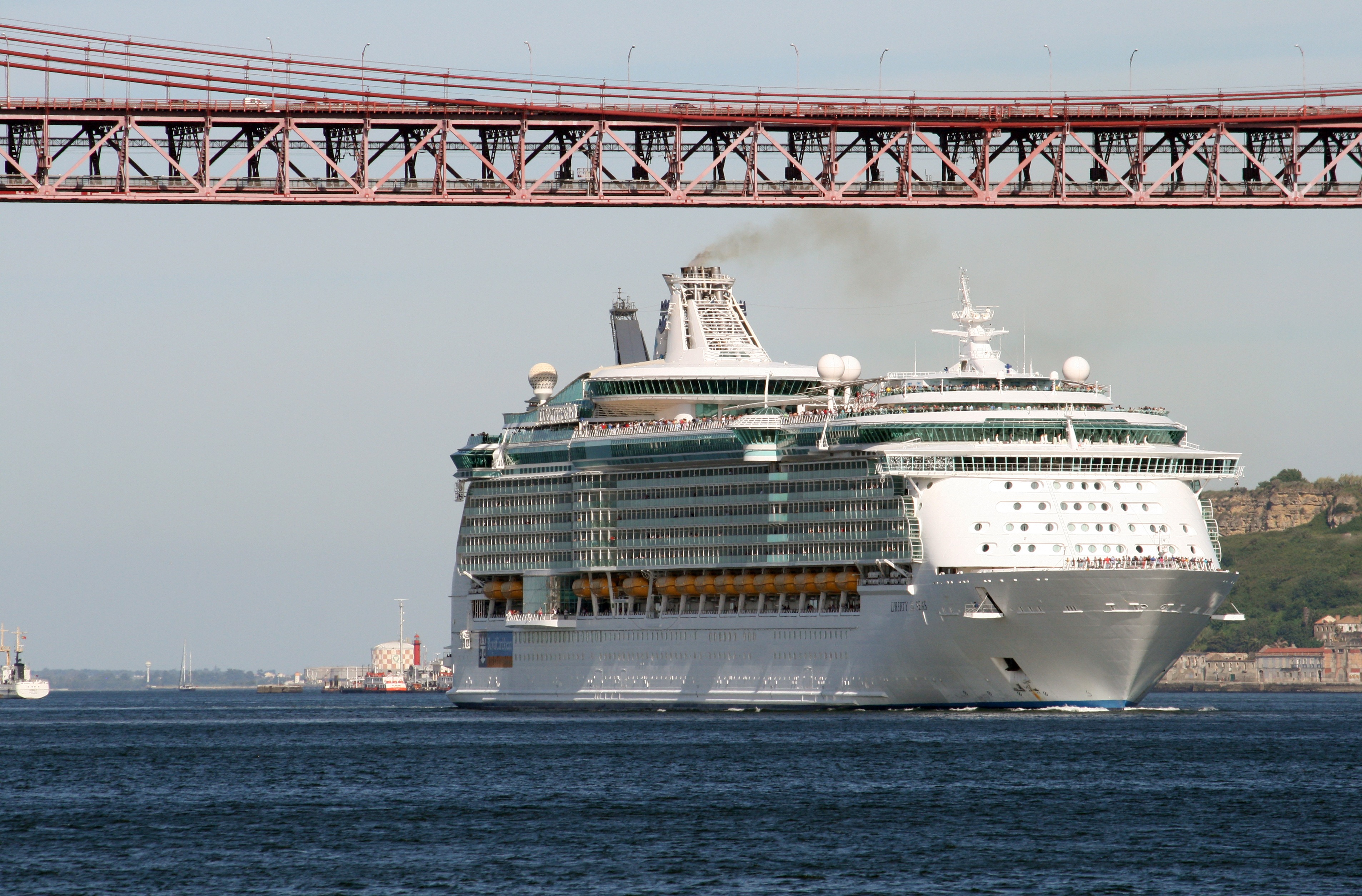 cruise ship, outdoors, transportation, waterfront, travel, mode of transportation, 25 april bridge, connection, nautical vessel, tejo, industry, bridge, HD Wallpaper