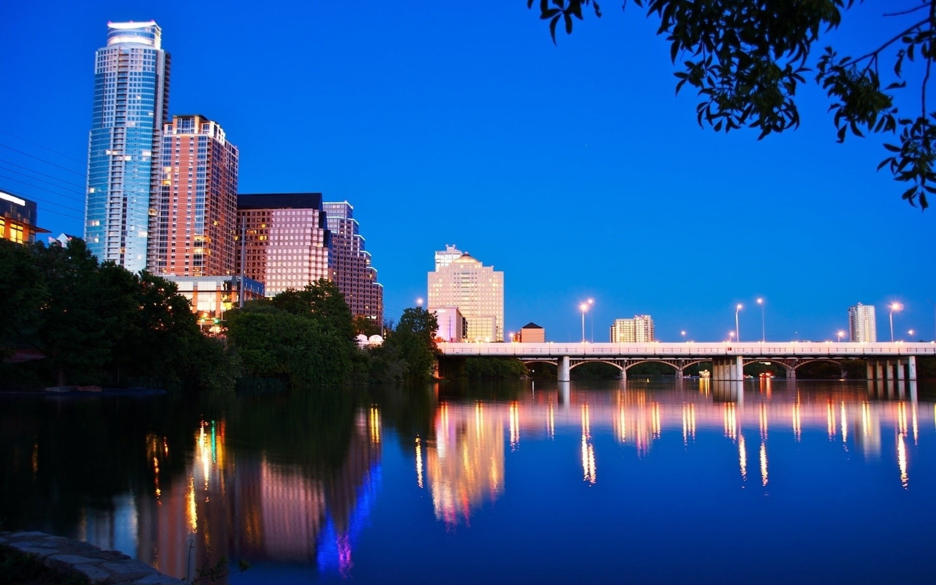 reflection, water, dusk, built Structure, bridge - man made structure, building Exterior, waterfront, office Building, blue, river, urban Scene, texas, HD Wallpaper