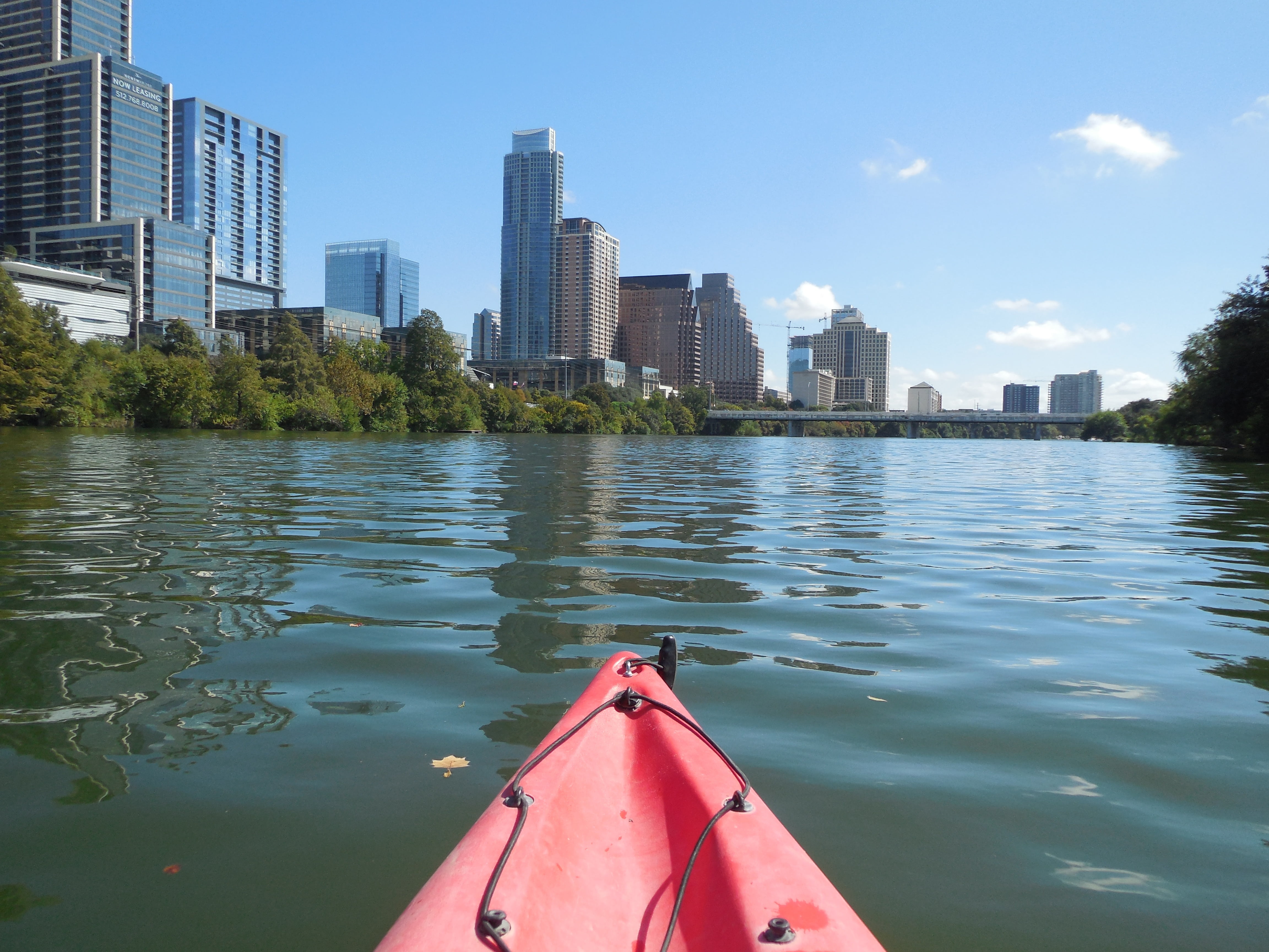 body, office building exterior, architecture, kayak, nautical vessel, river, outdoors, red, 4K, lake, waterfront, water, cityscape, texas, nature, travel, HD Wallpaper