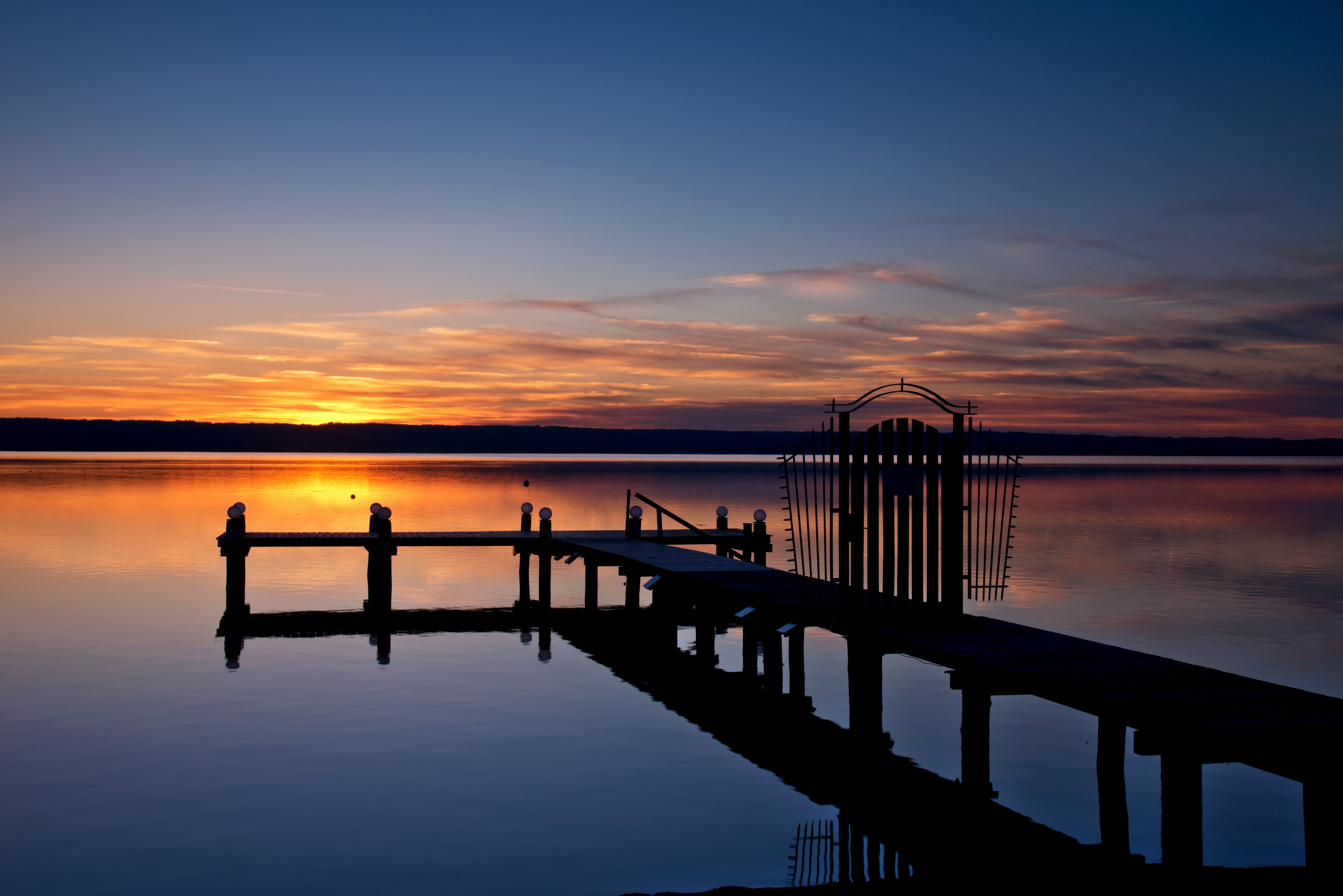 Nikon, 5K, Golden Dawn, sea, front, peer, Ammersee, bavaria, sky, wooden bridge, outdoors, lake, Munich, Steg, bridge, mirror, sunrise, Bayern, reflection, HD Wallpaper