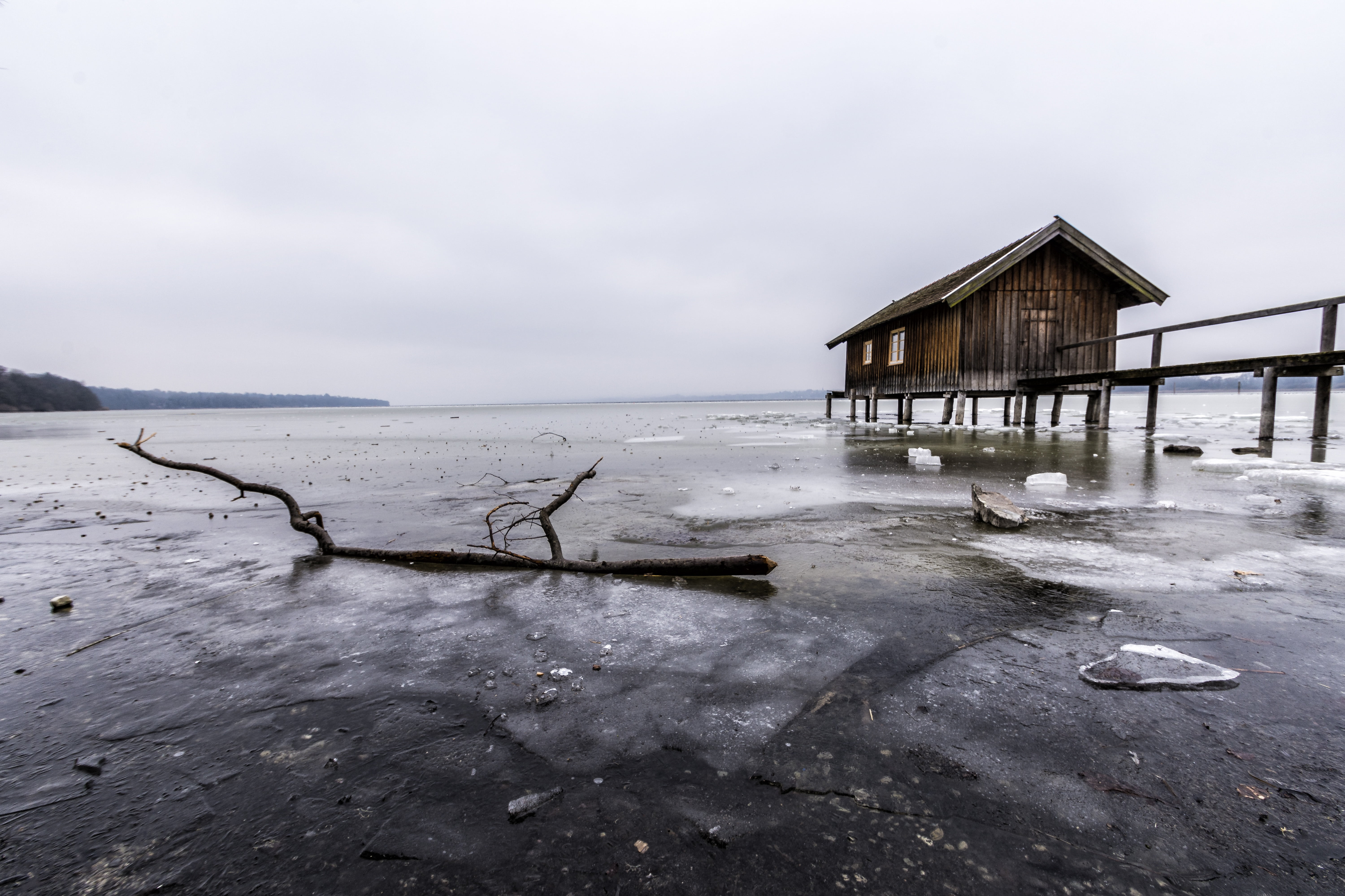 brown, landscape, lake, stilt houses, ice, outdoors, away, tranquility, ammersee, vacation, wood, stalk, mirroring, blue, destruction, sky, land, water, HD Wallpaper