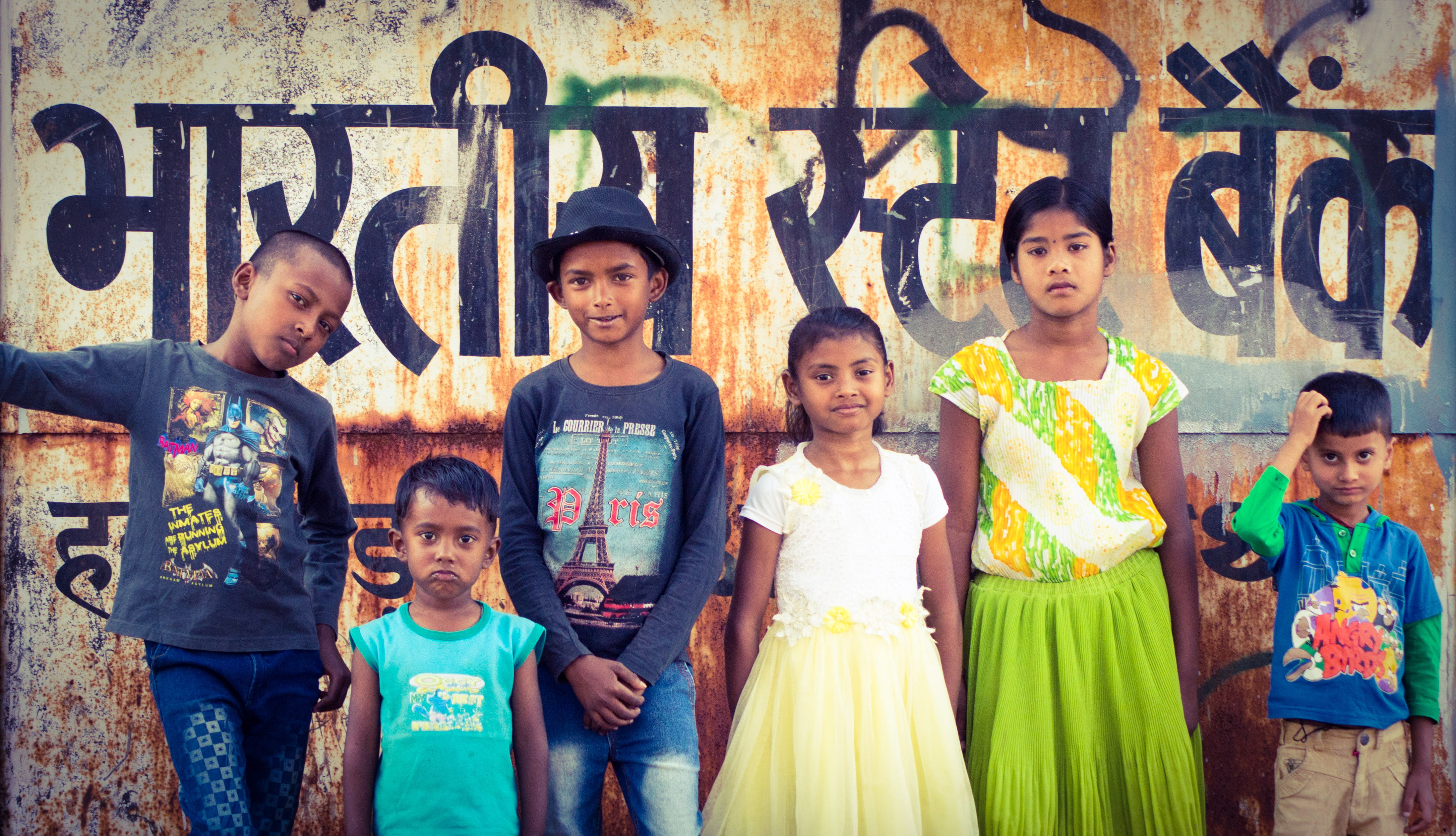 tribal, eyes, portrait, standing, people, males, women, incredible india, 4K, happiness, cuteness, medium group of people, sbi, tribe, preschool student, HD Wallpaper