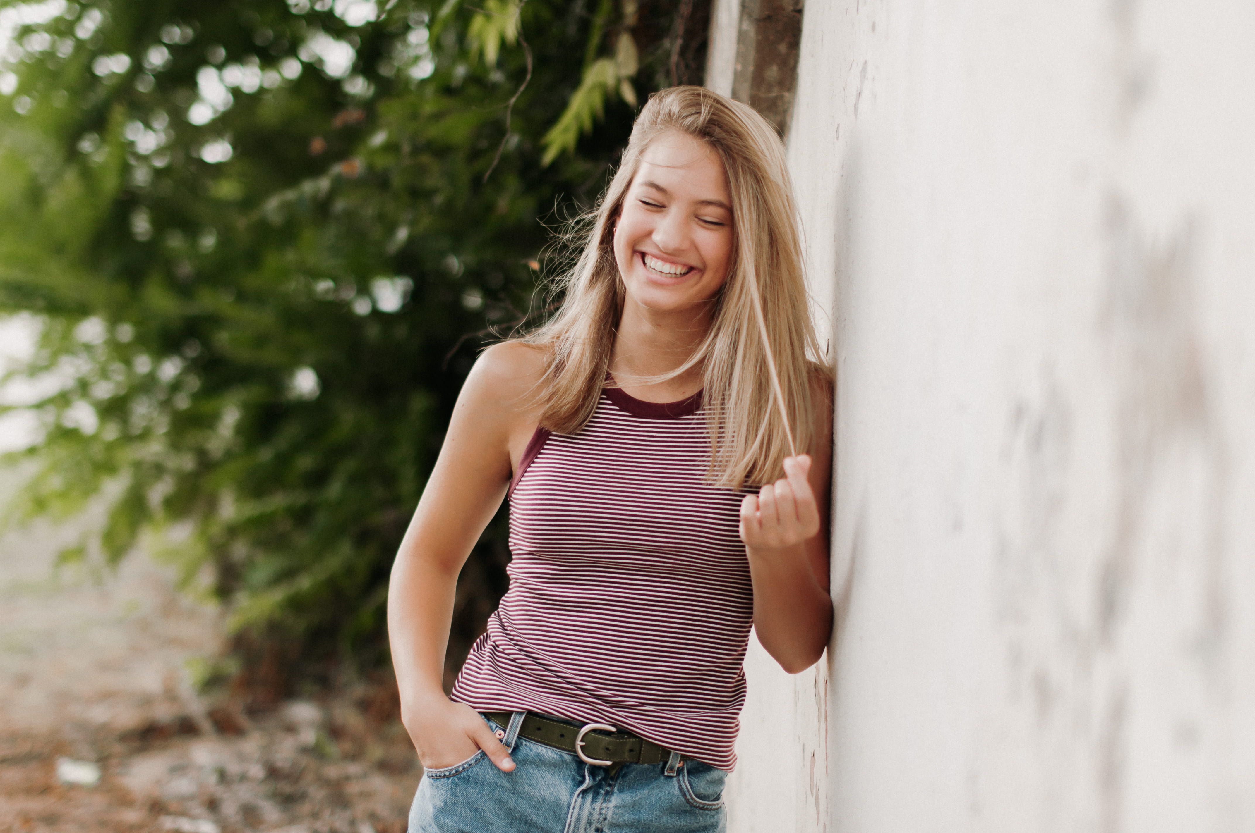 top, teenager, lifestyle, brown Hair, only Women, smiling, bokeh, wall, blur, standing, women, fashion Model, joy, blog, carefree, caucasian, looking, adult, HD Wallpaper
