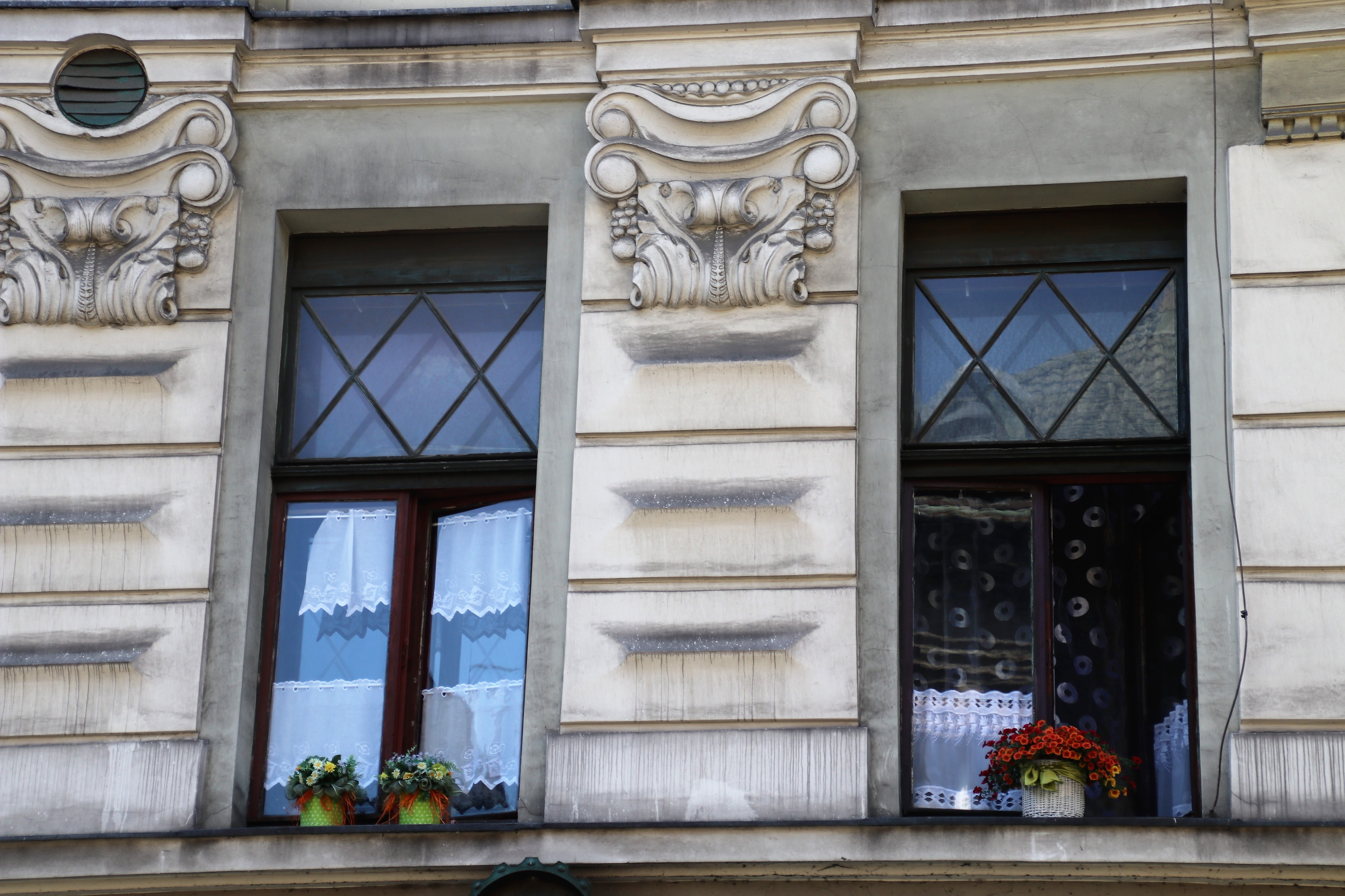antique, picturesque, window, pane, kamienica, closed, day, window sill, building exterior, built structure, walls, residential district, lake dusia, nature, HD Wallpaper