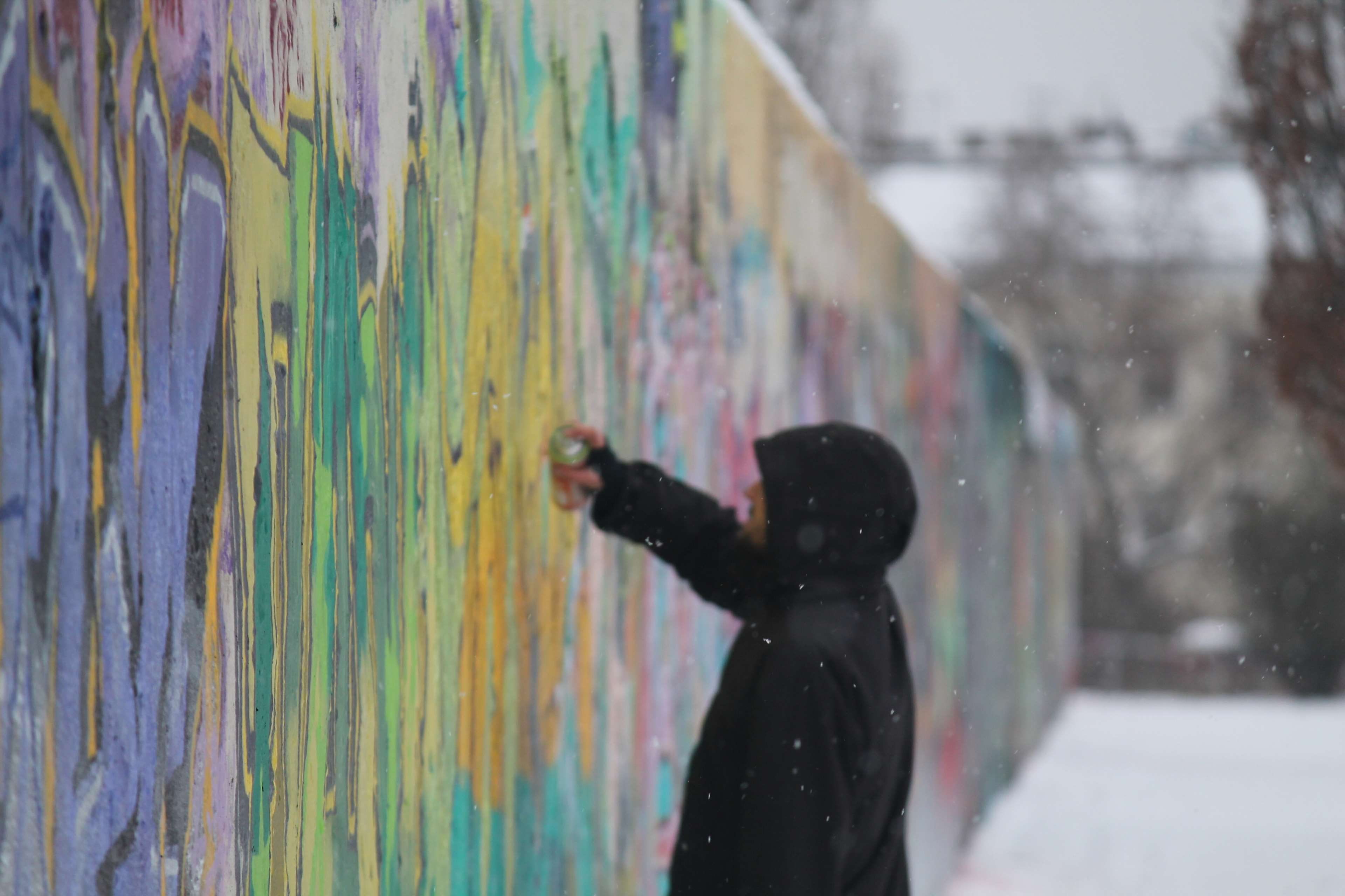 colors, colorfull, waist up, standing, wall, built structure, man, graffiti, multi colored, child, architecture, real people, can, winter, cold temperature, HD Wallpaper
