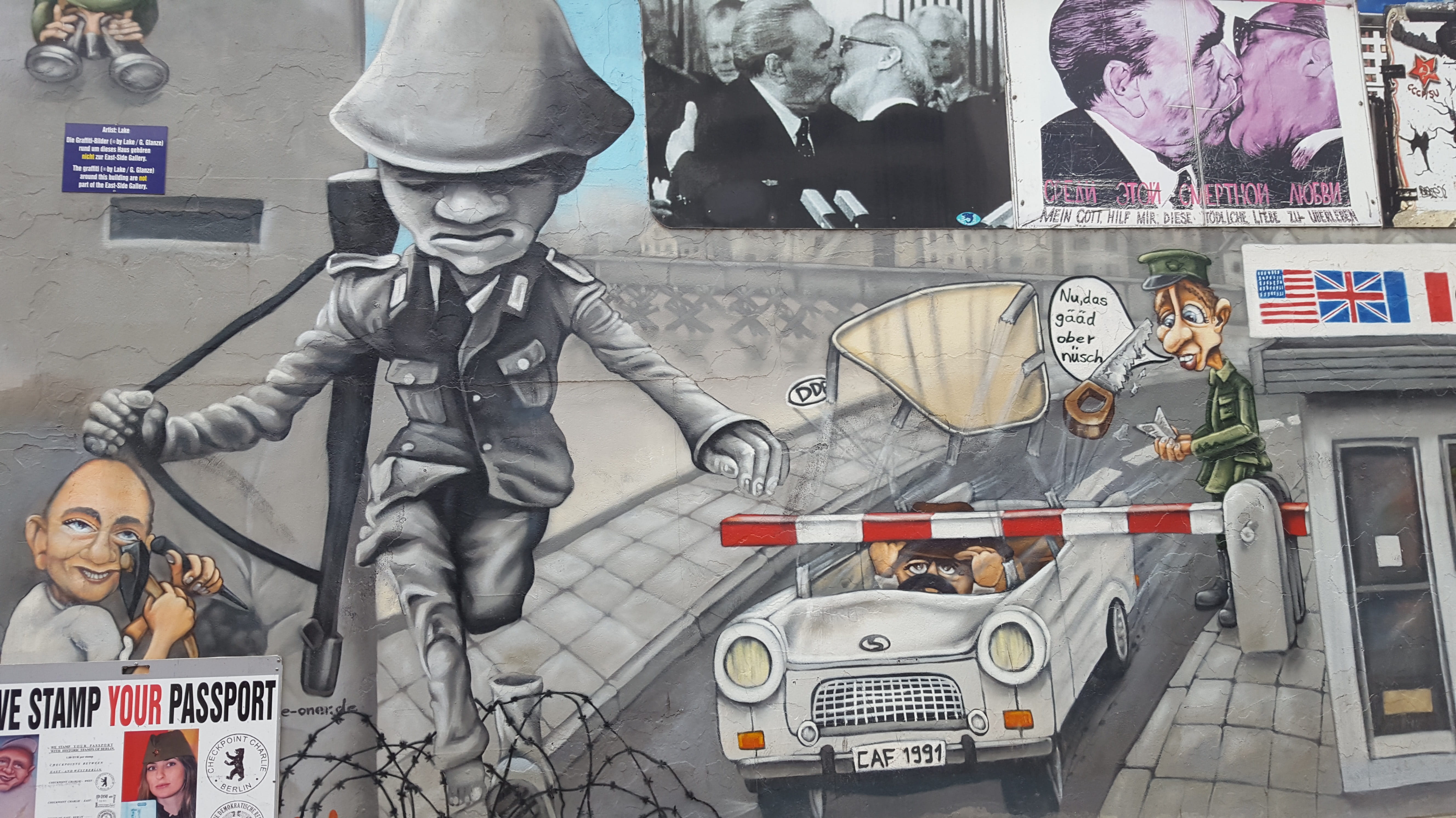 motor vehicle, mural, car, outdoors, human body part, city, representation, day, mode of transportation, 5K, art and craft, transportation, architecture, HD Wallpaper