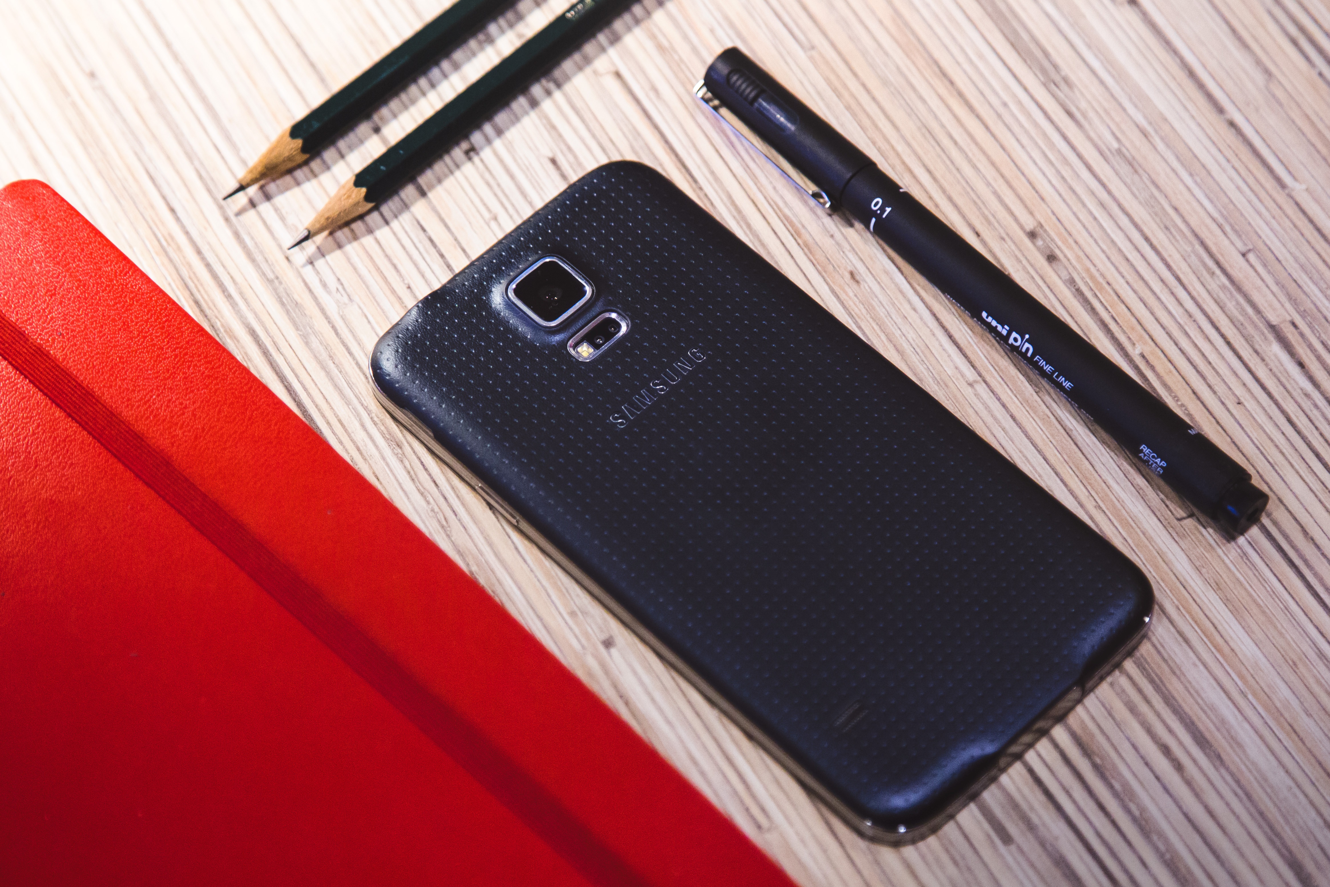 samsung, notebook, wood grain, tidy, table, text, western script, stylus, office, black color, pencils, desk, close-up, aranged, connection, internet, workplace, HD Wallpaper
