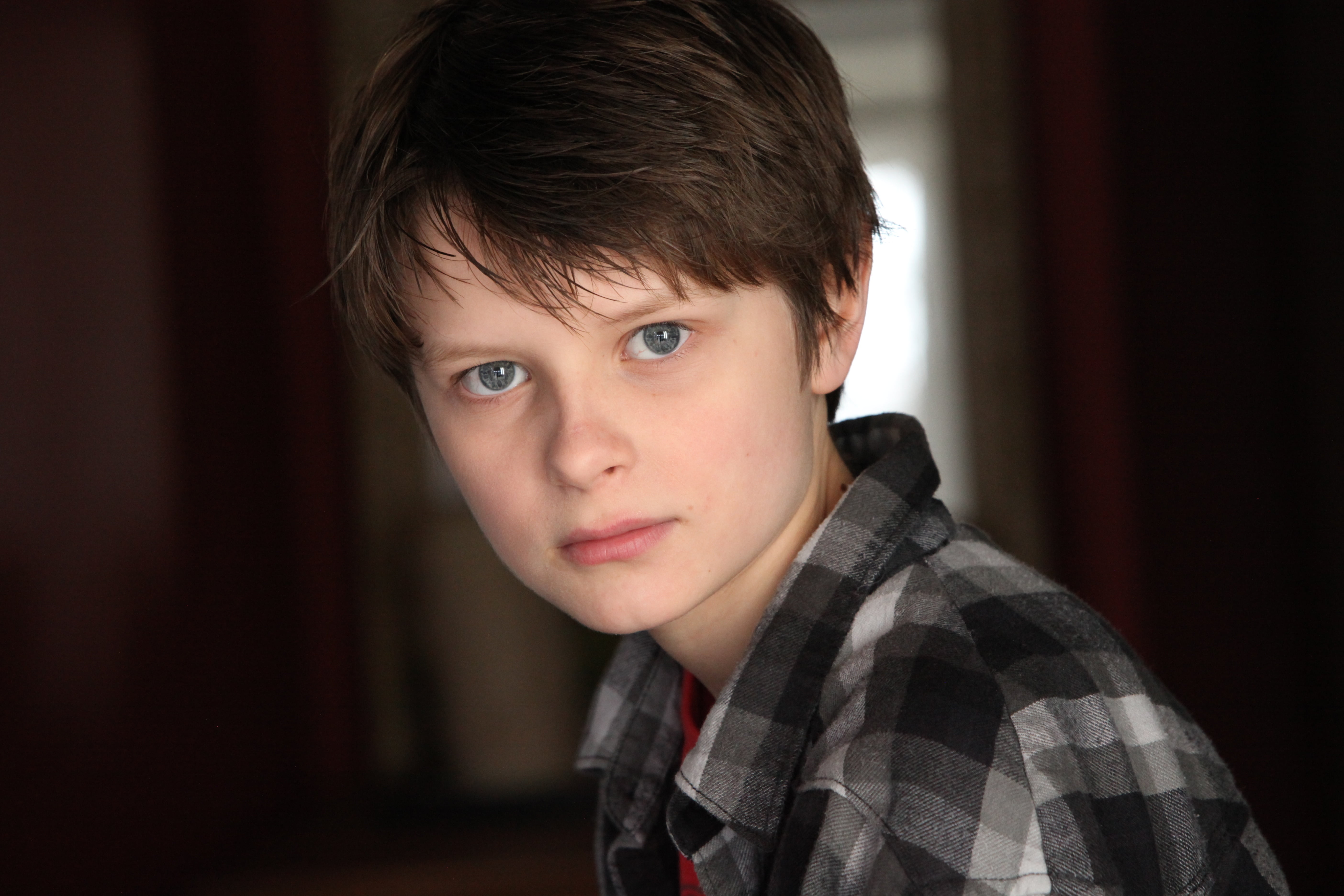 close-up, checkered, cheerful, young, children Only, boys, caucasian Ethnicity, looking, lifestyle, actor, childhood, focus on foreground, small, studio Shot, HD Wallpaper
