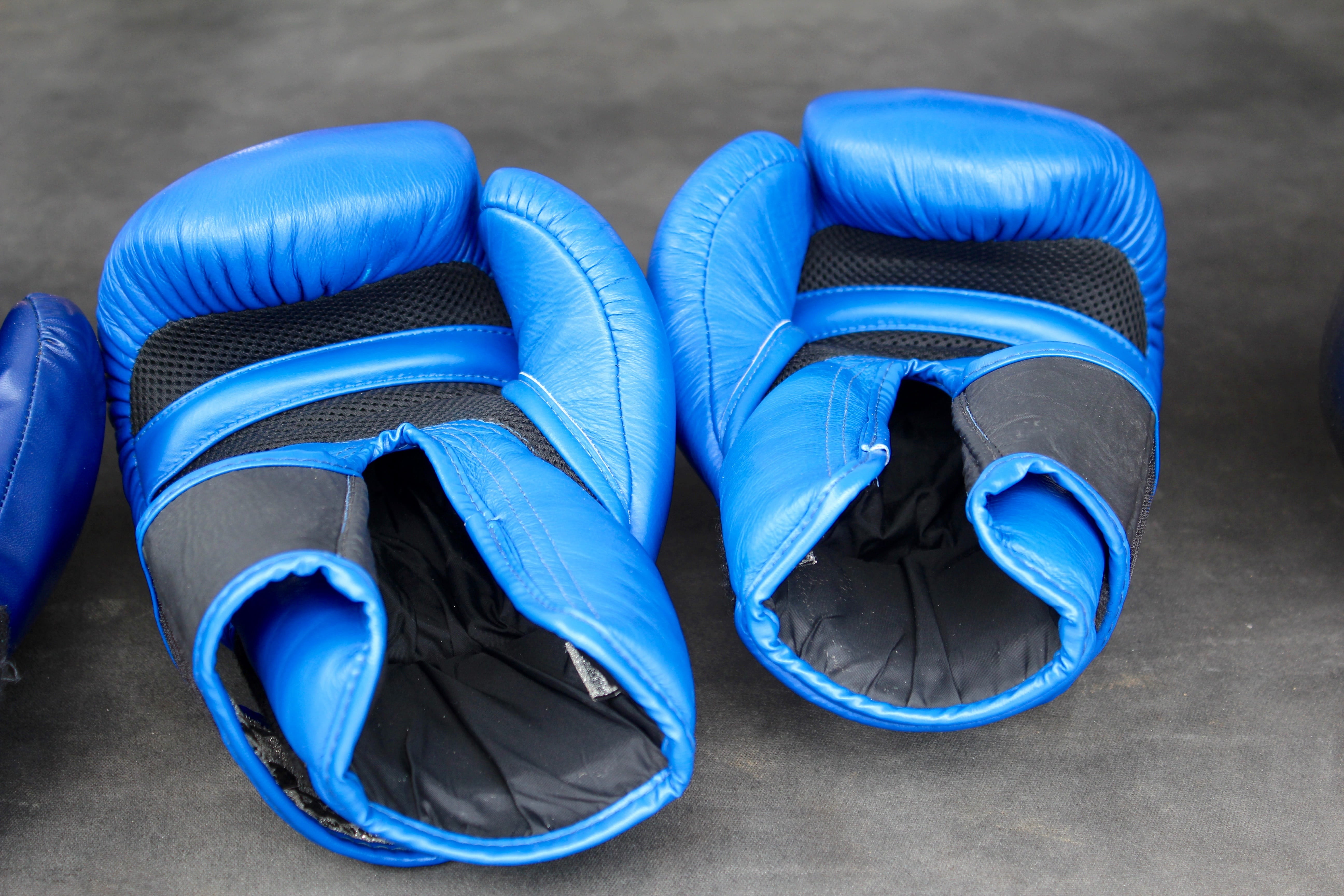 headphones, thai boxing, still life, blue, listening, focus on foreground, discipline, competition, absence, land, day, protection, thailand, outdoors, HD Wallpaper