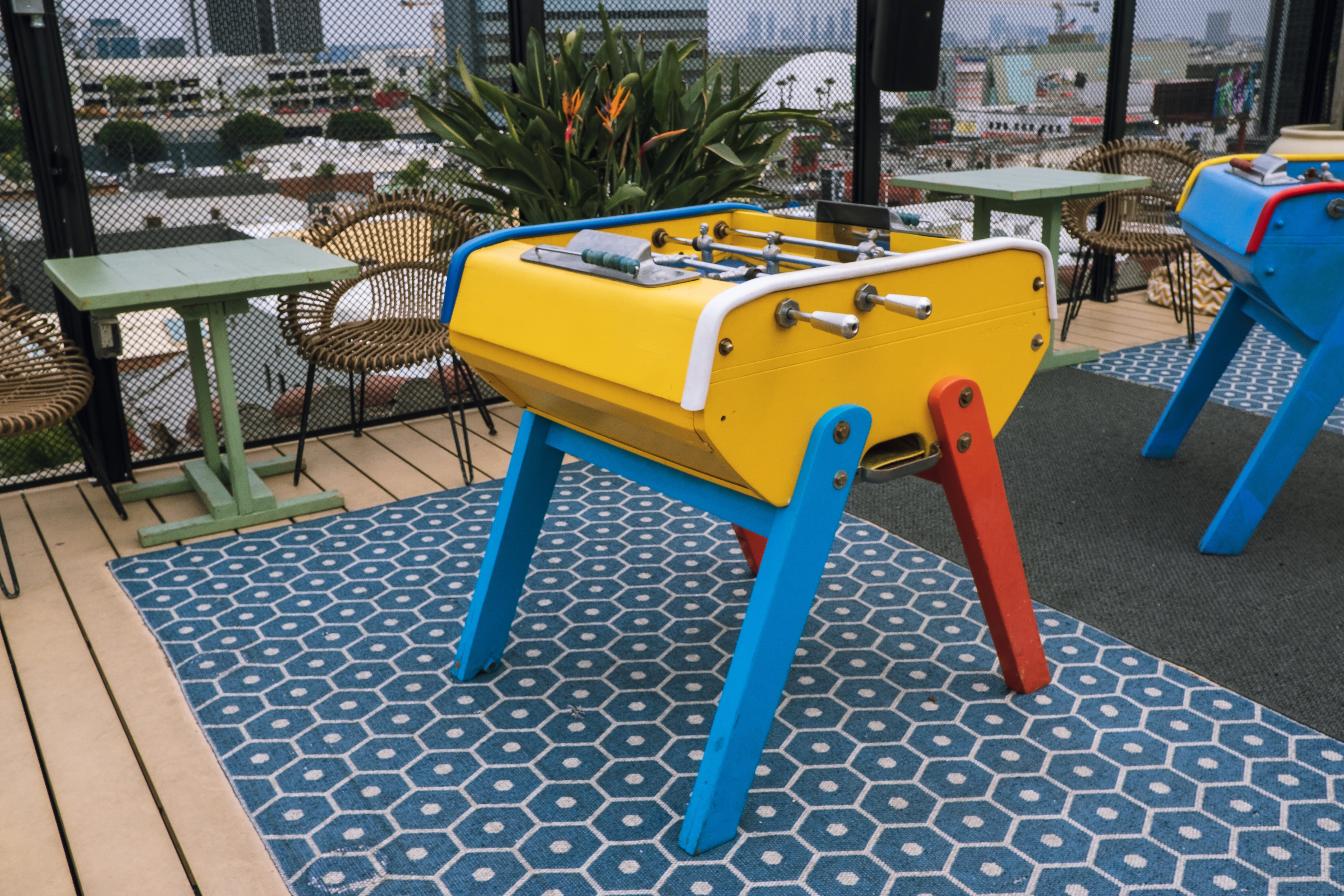 coffee table, playground, transportation, tablecloth, patio umbrella, foosball, canopy, outdoors, furniture, slate, flooring, wood, seat, rug, absence, HD Wallpaper