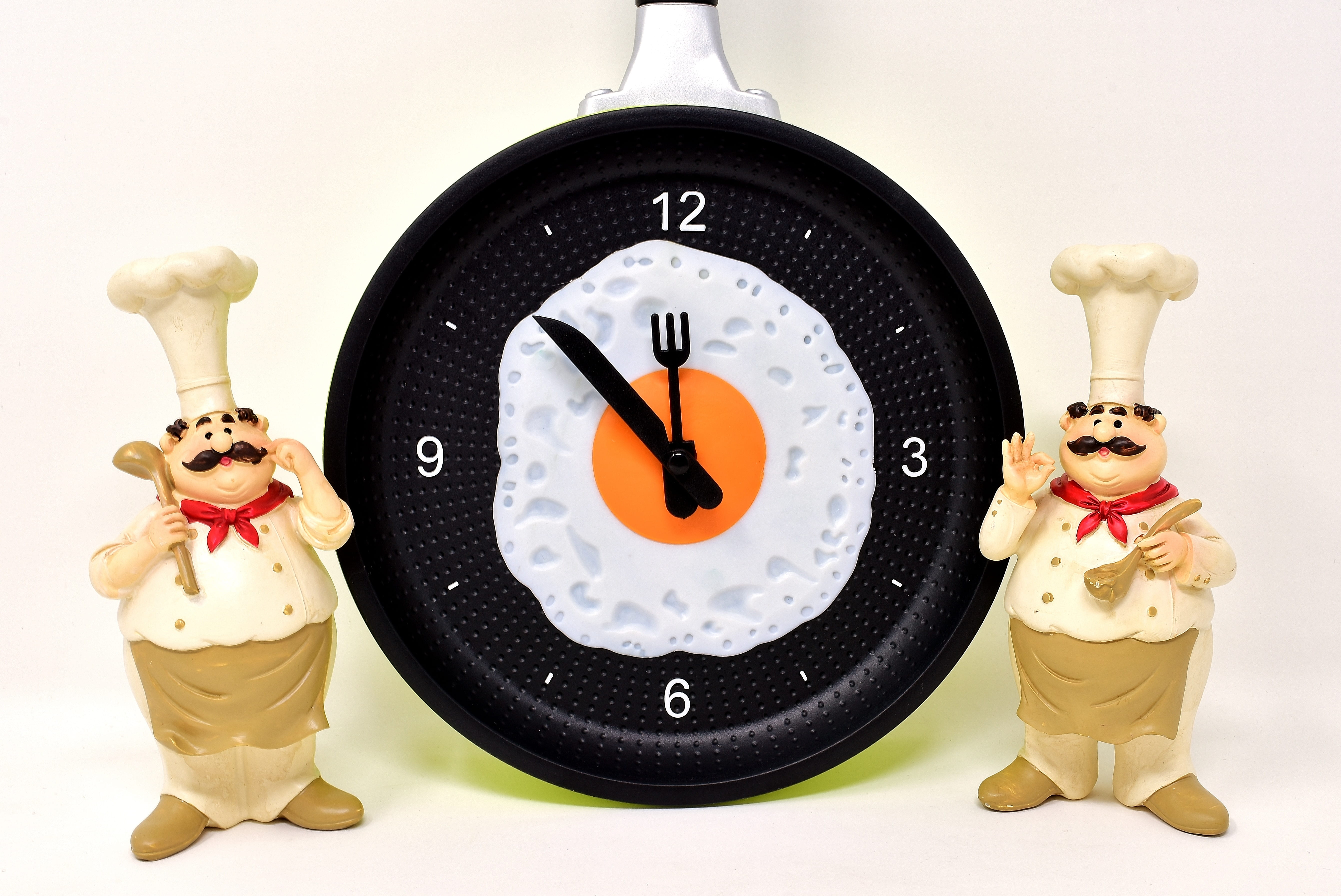 analog, displaying, representation, studio shot, two, 5K, chef, cook, clock, no people, clothing, cooking, toy, single object, celebration, figure, doll, HD Wallpaper
