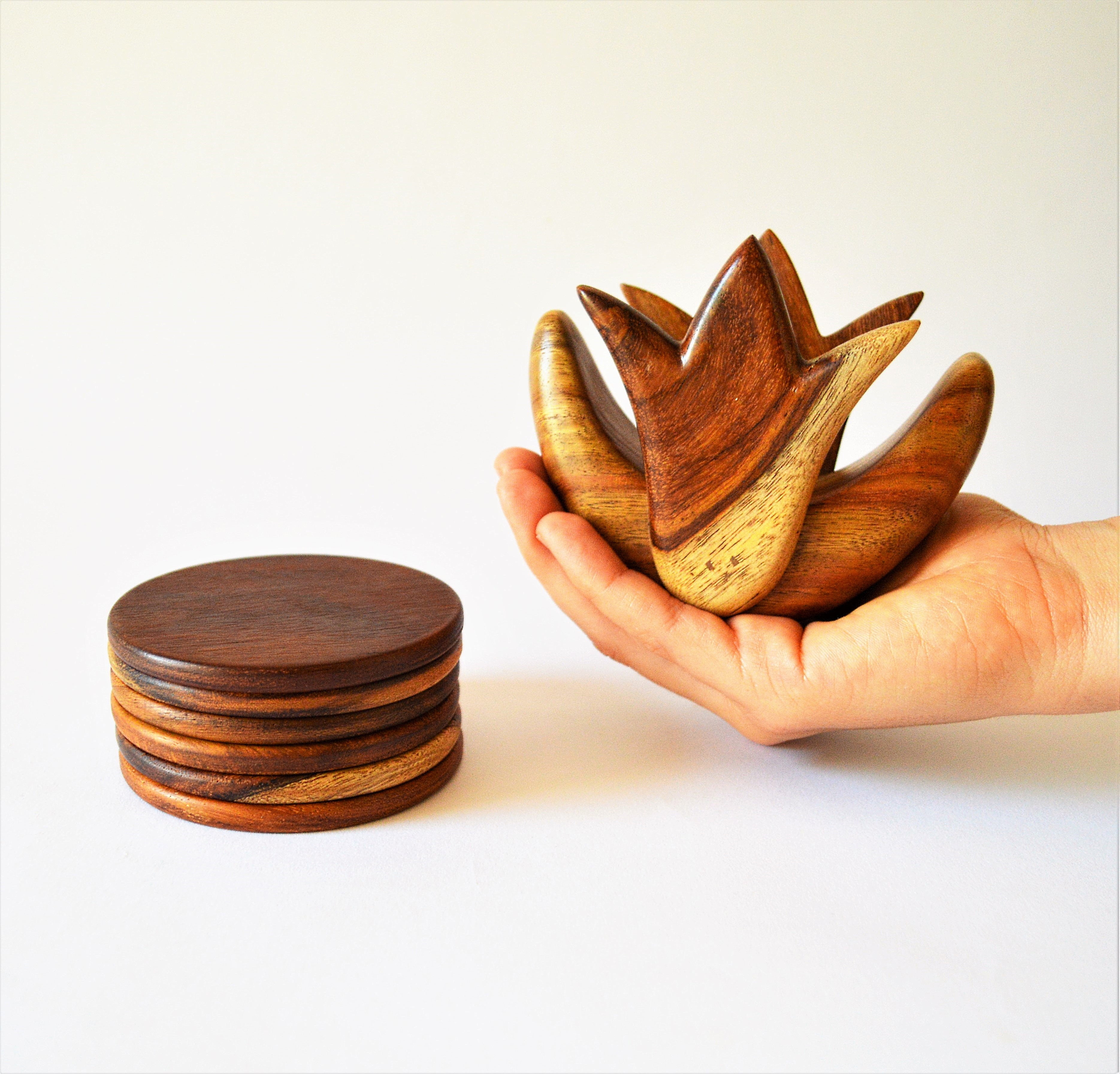 finger, wooden coaster, egypt, men, coaster set, people, hand, close-up, human finger, giving, studio shot, rosewood, brown, cut out, holding, copy space, HD Wallpaper