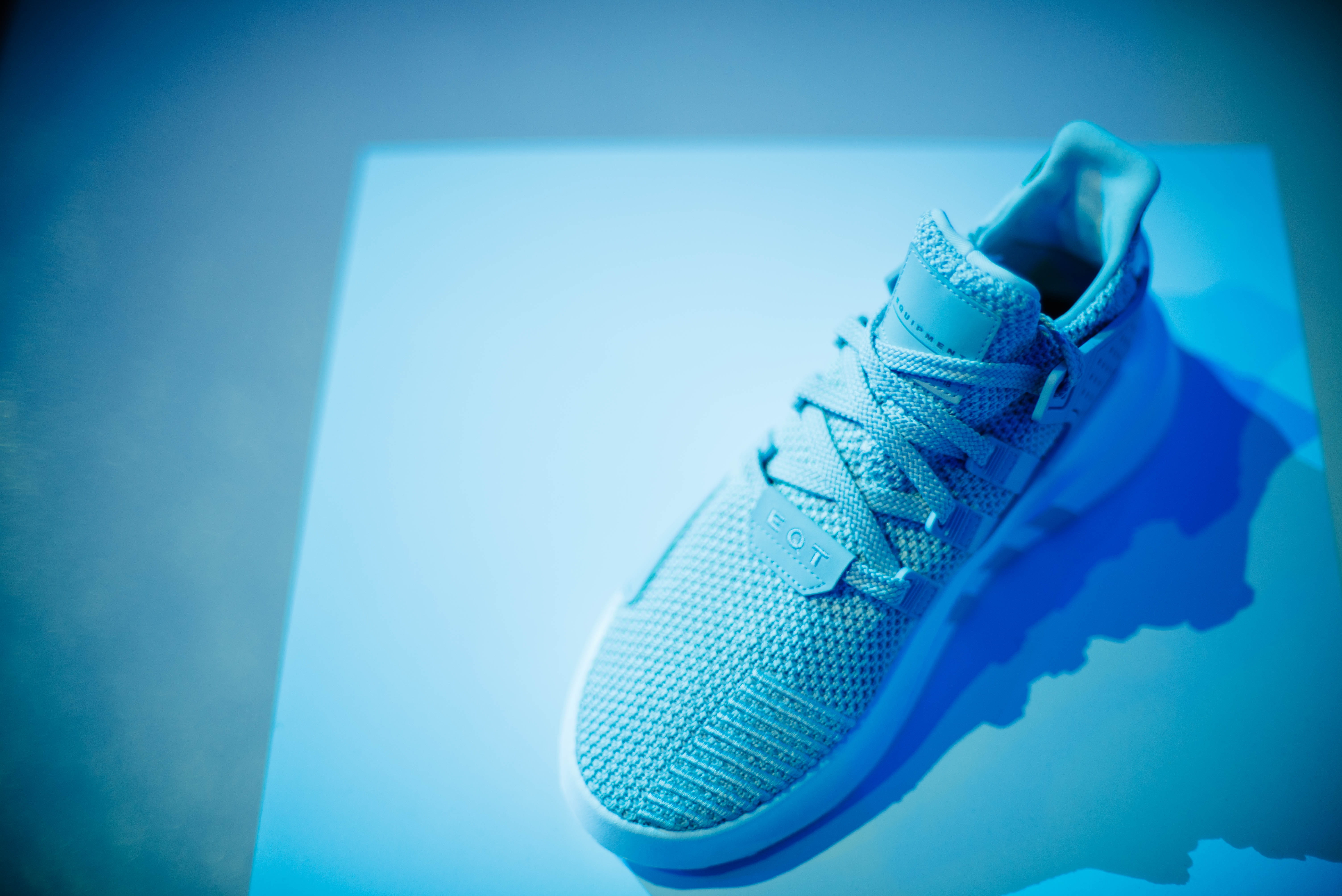 object, business, technology, focus on foreground, closeup, sneaker, top, trainer, single object, communication, close-up, studio shot, running shoe, no people, HD Wallpaper